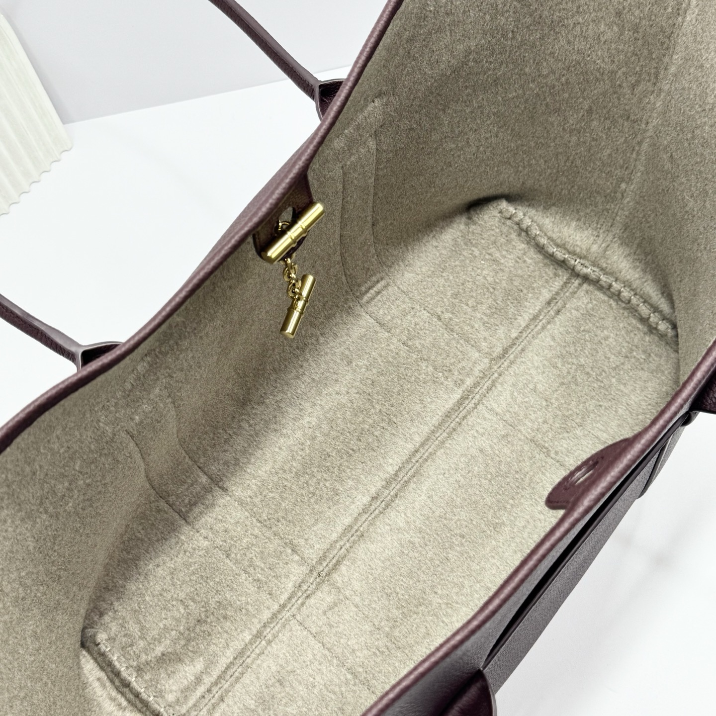 Loro Piana Ghiera Shopper Large Calfskin Azuki Beans/Sun Gold | Loro
