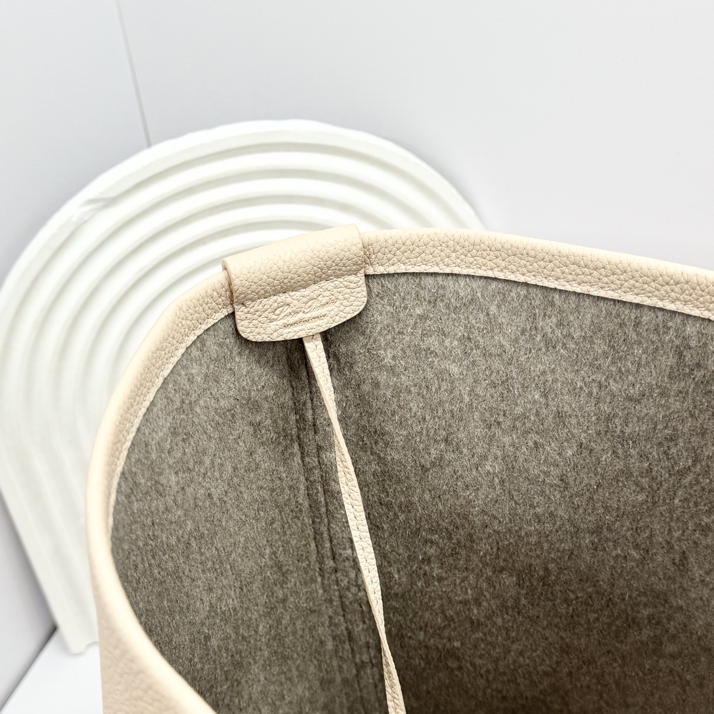 Loro Piana Ghiera Shopper Large Calfskin Fume Taupe/Sun Gold | Loro Piana