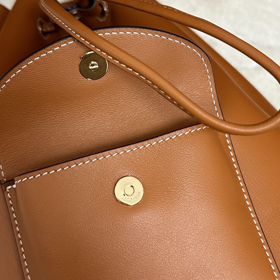 Loro Piana Drawstring Leather Backpack | Brown
