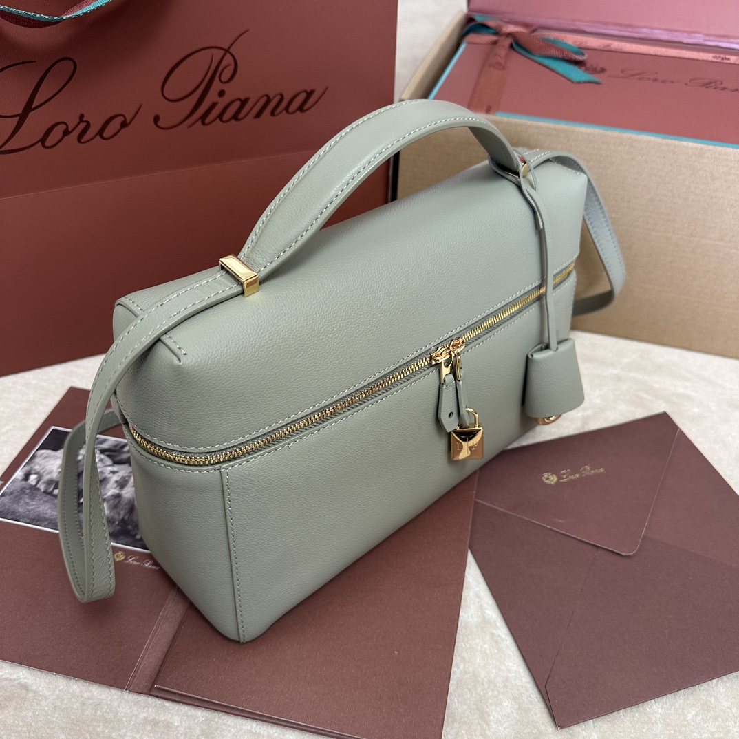 Loro Piana Extra Bag L27 Textured Calfskin Cayenne | Loro Piana