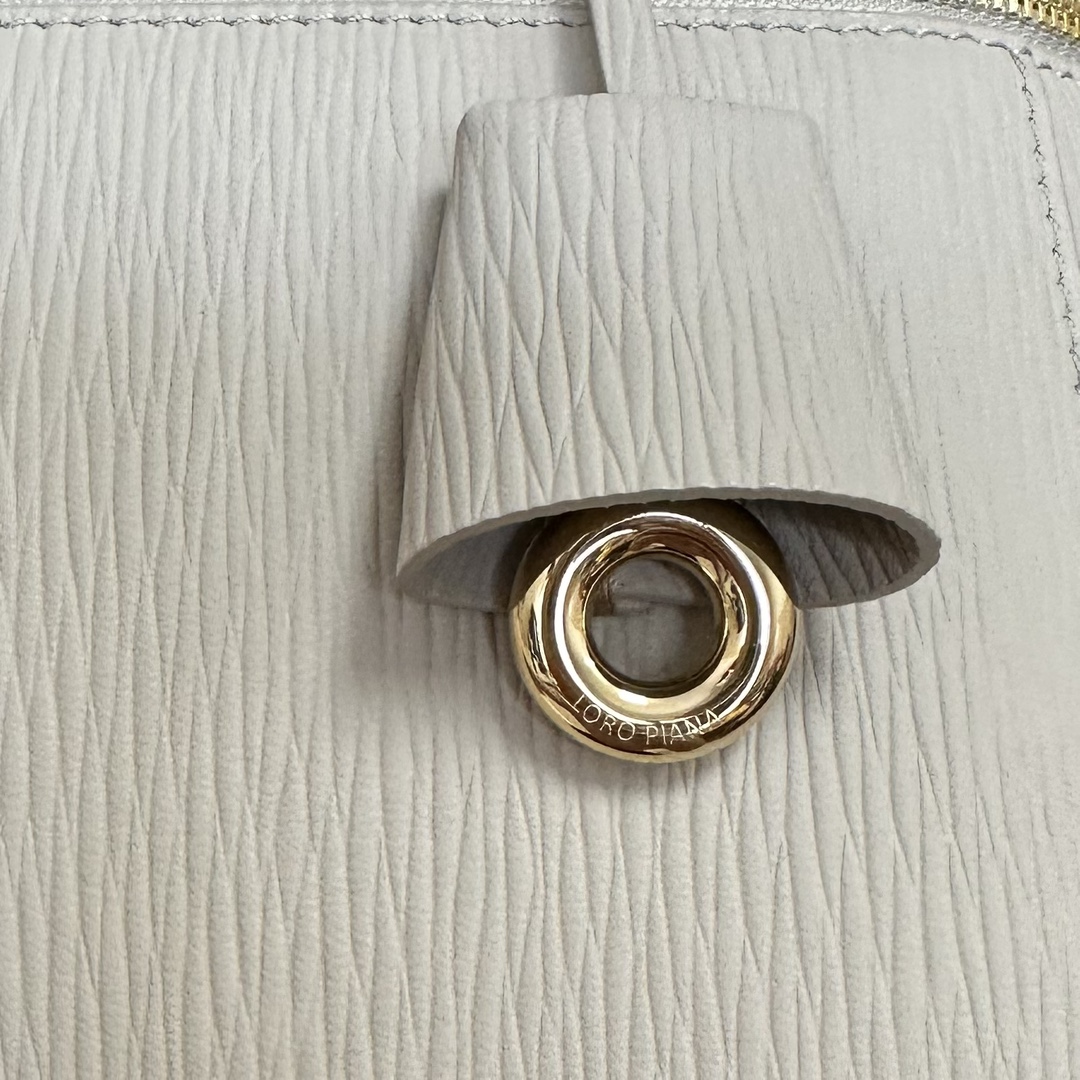 Jual Loro Piana L27 Pochette Extra Pocket Texture Zibeline