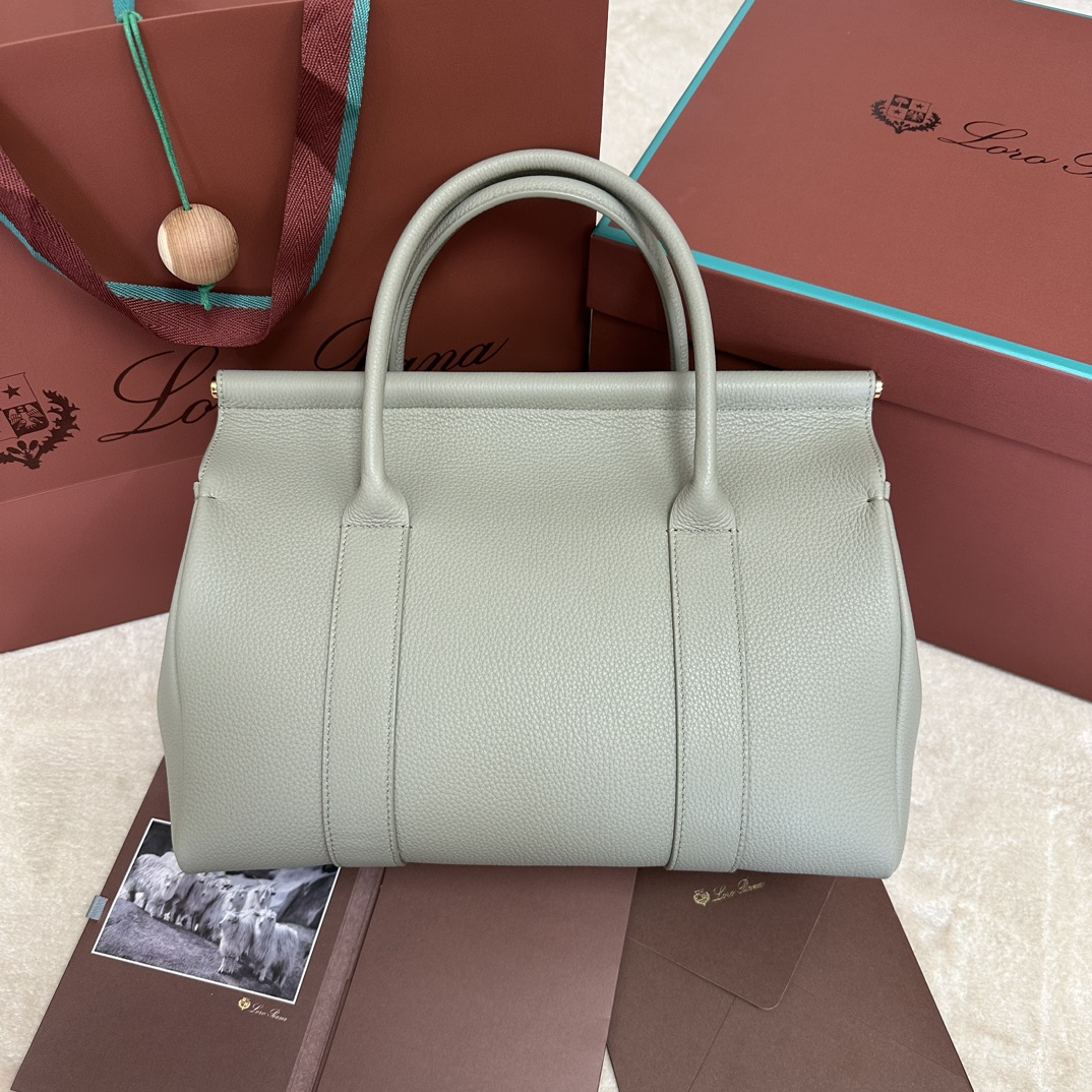 Loro Piana Green Loom L25 Tote Bag in Leather for Women