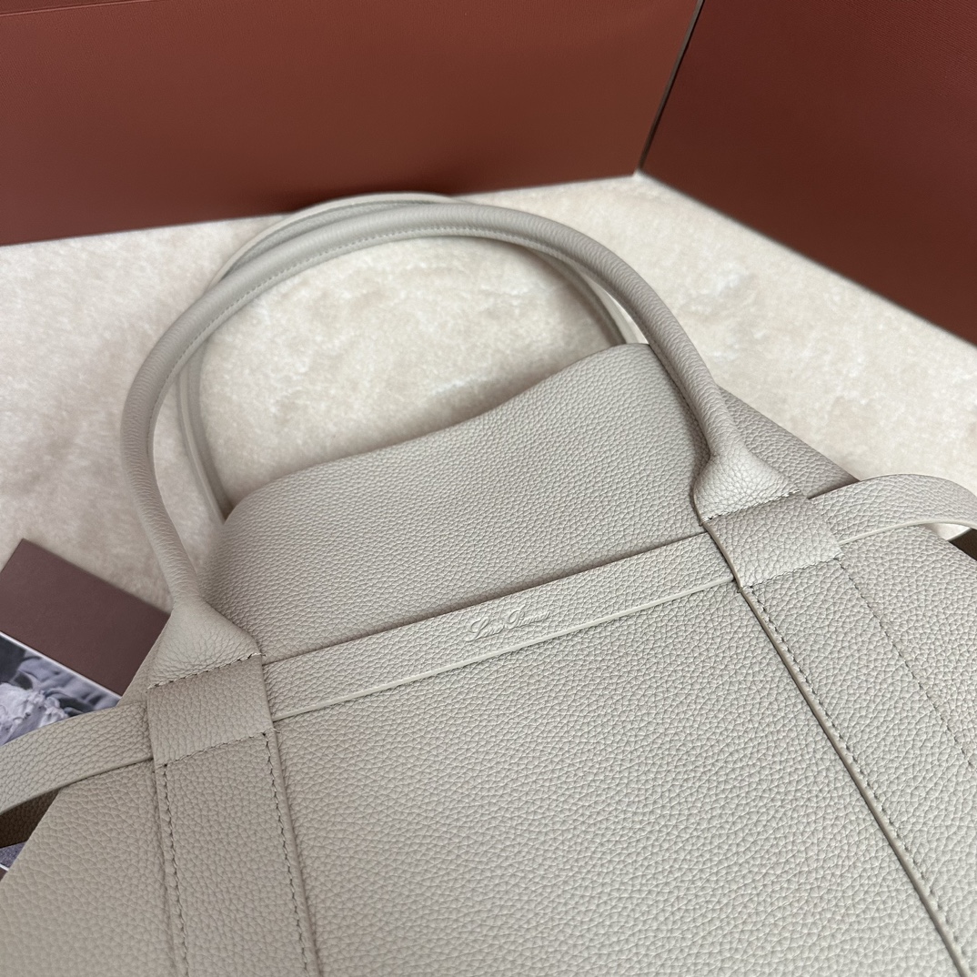 Loro Piana Ghiera Shopper Large Calfskin Light Travertine/Sun Gold |Loro Piana