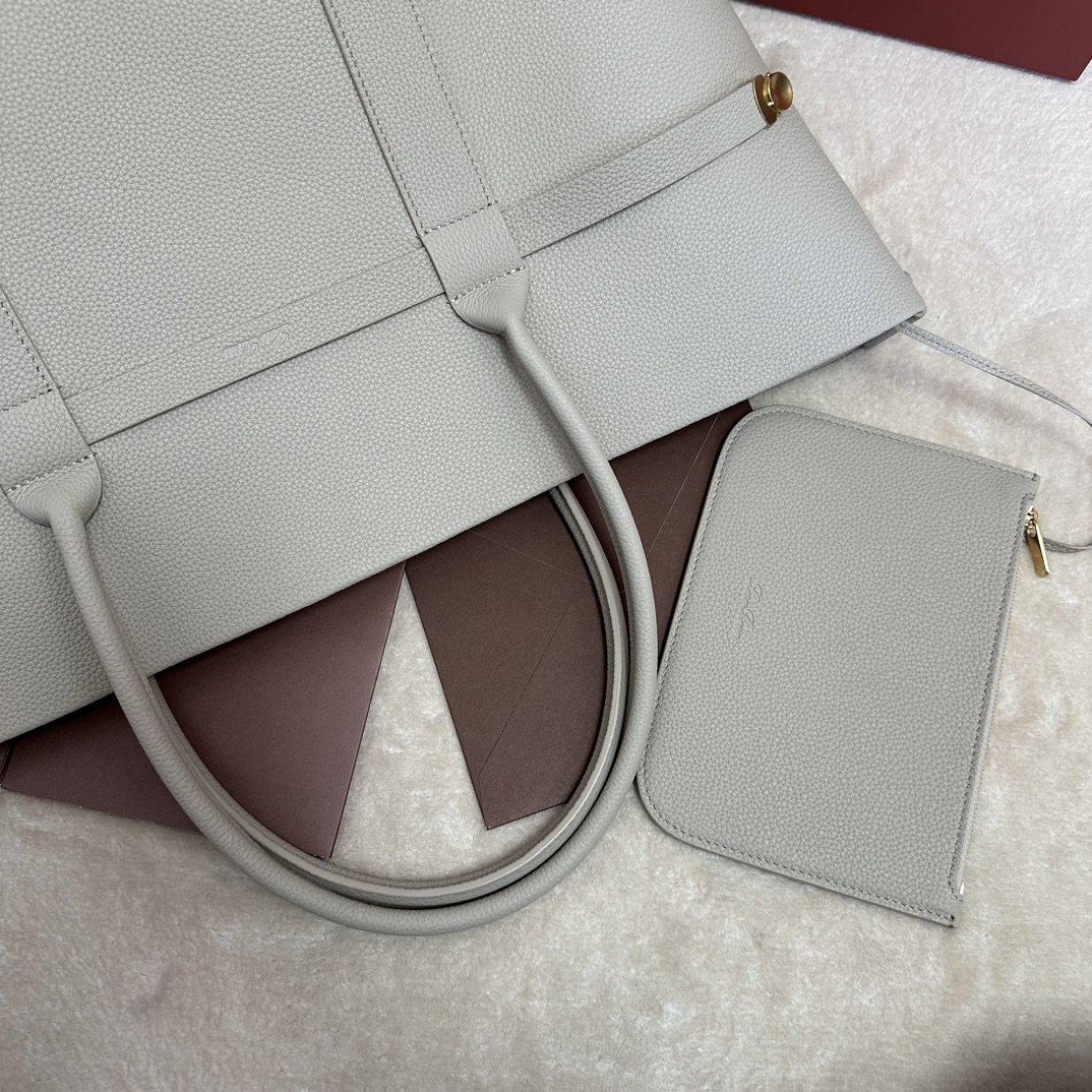 Loro Piana Ghiera Shopper Large Calfskin Light Travertine/Sun Gold |Loro Piana