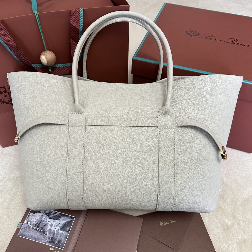Loro Piana Ghiera Shopper Large Calfskin Light Travertine/Sun Gold |Loro Piana