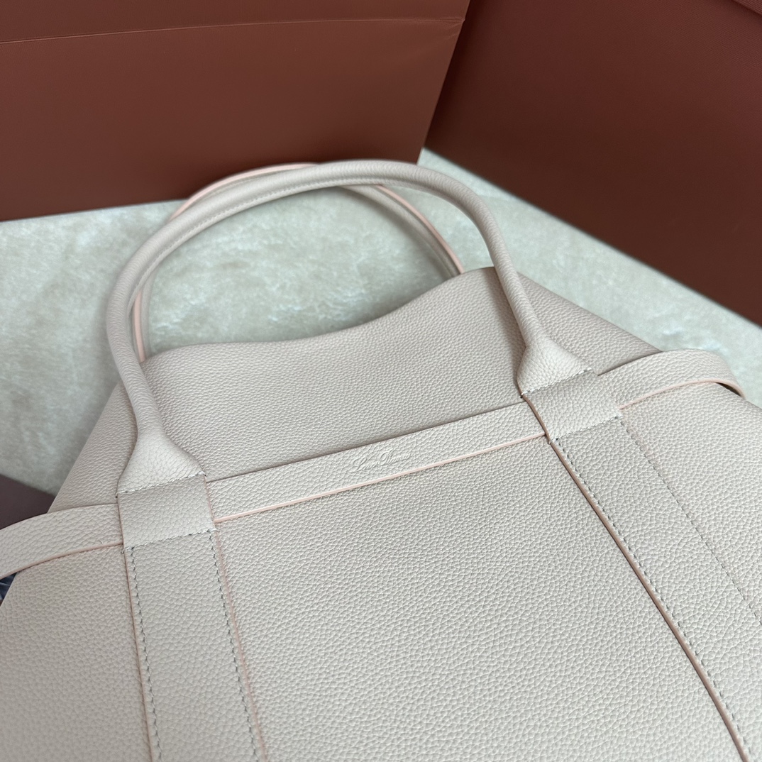 Loro Piana Ghiera calfskin-leather Shopper Bag | Neutrals