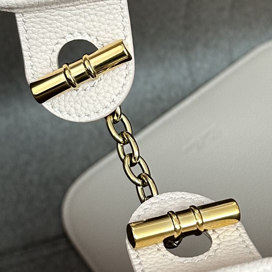 Loro Piana Ghiera calfskin-leather Shopper Bag | Neutrals