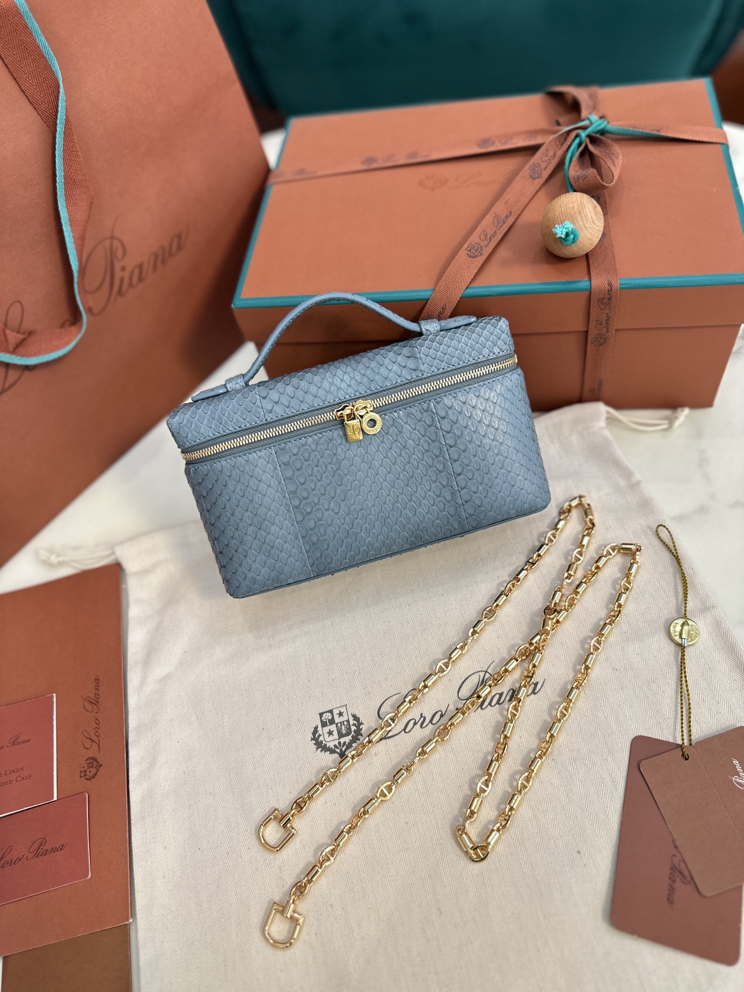 Loro Piana Extra Pocket L19 Lizard Leather blue sky Lagoon/Sun Gold | Loro