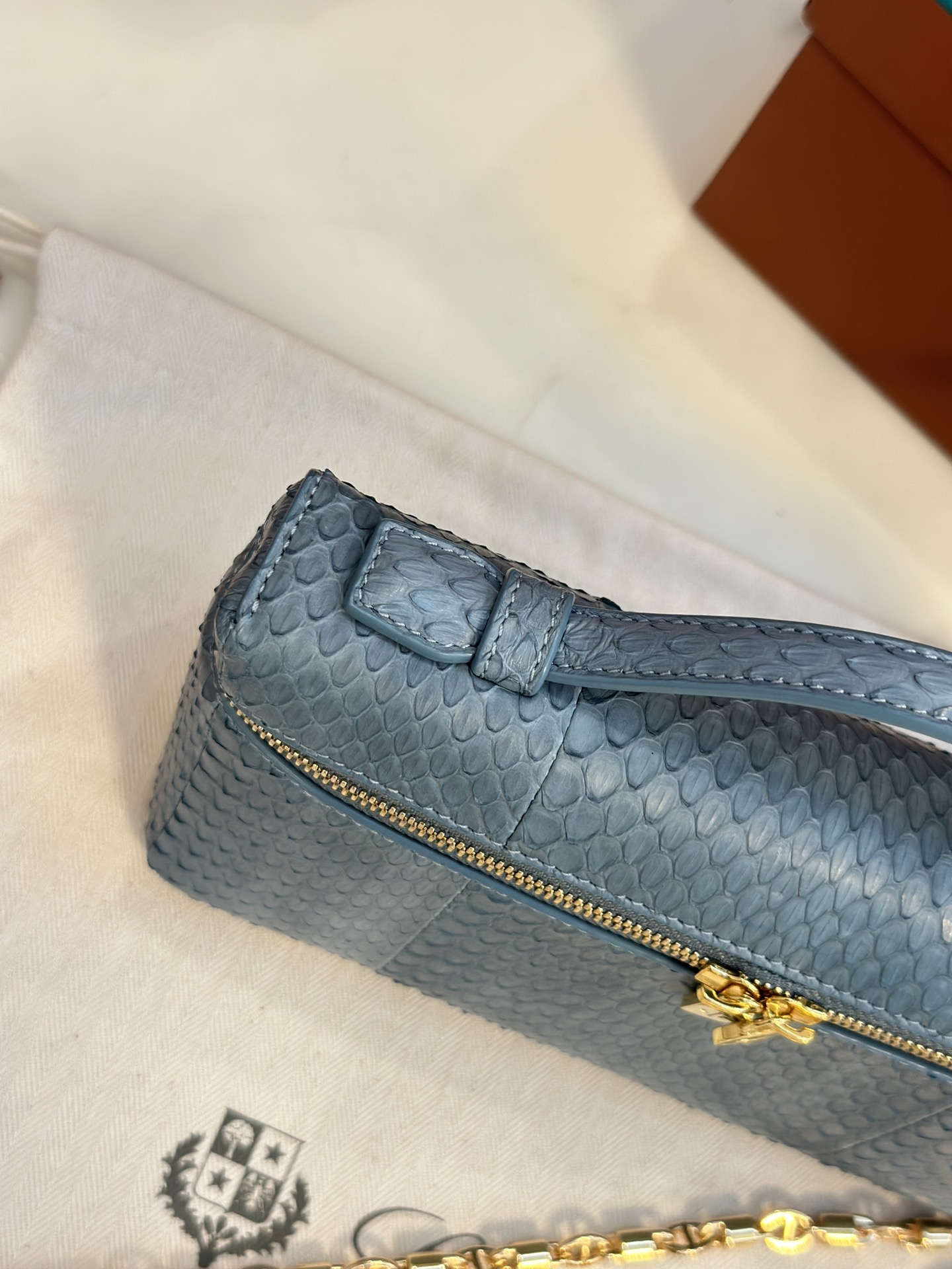 Loro Piana Extra Pocket L19 Lizard Leather blue sky Lagoon/Sun Gold | Loro