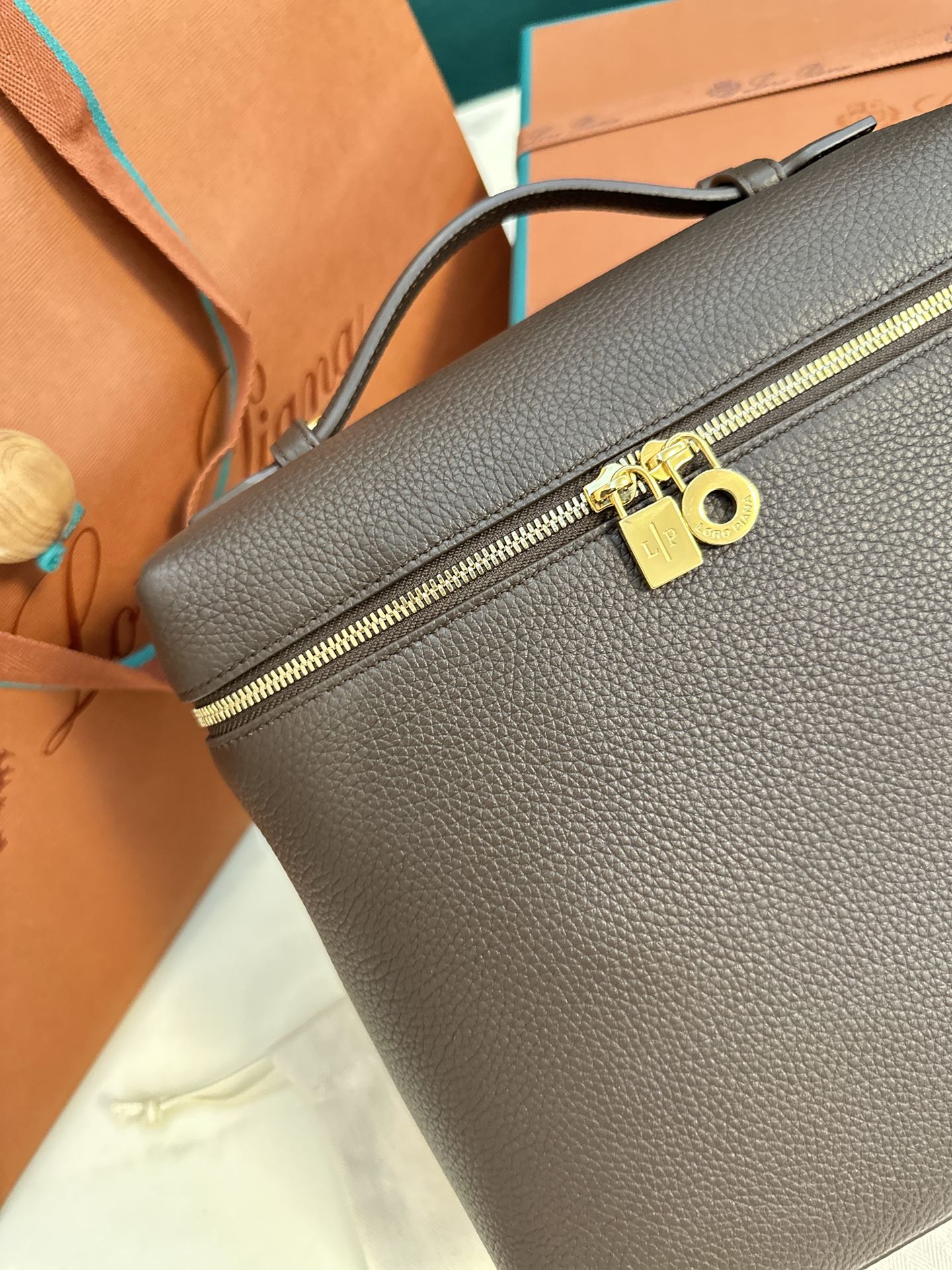 Loro Piana Extra Pocket backpack L23.5 Grained Calfskin brown/Sun