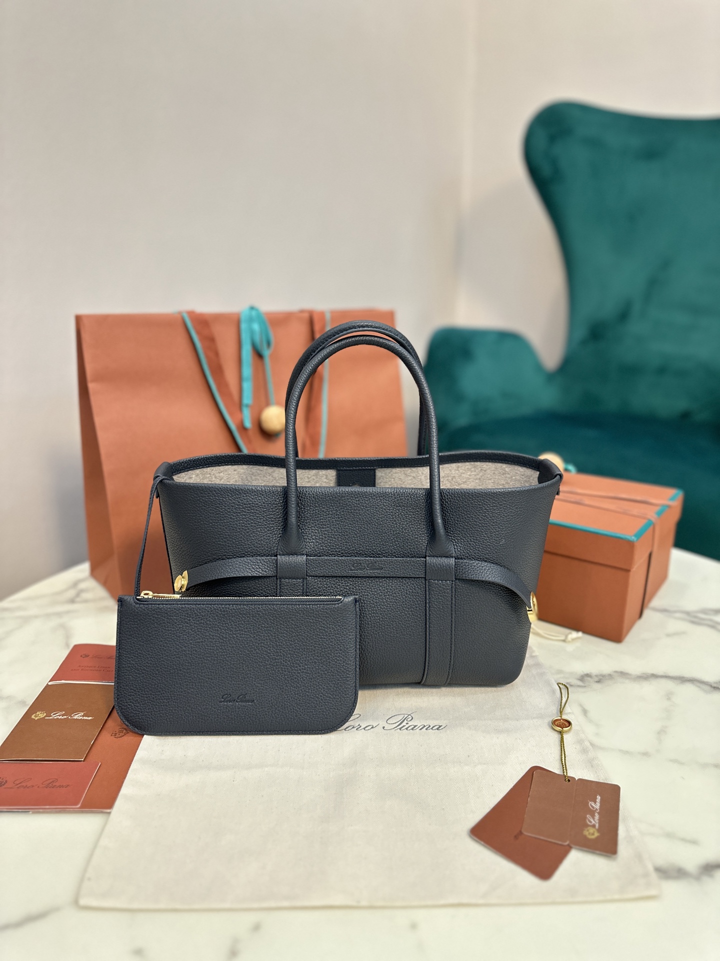 Loro Piana Ghiera Shopper Small Calfskin Blue Navy/Sun Gold | Loro Piana