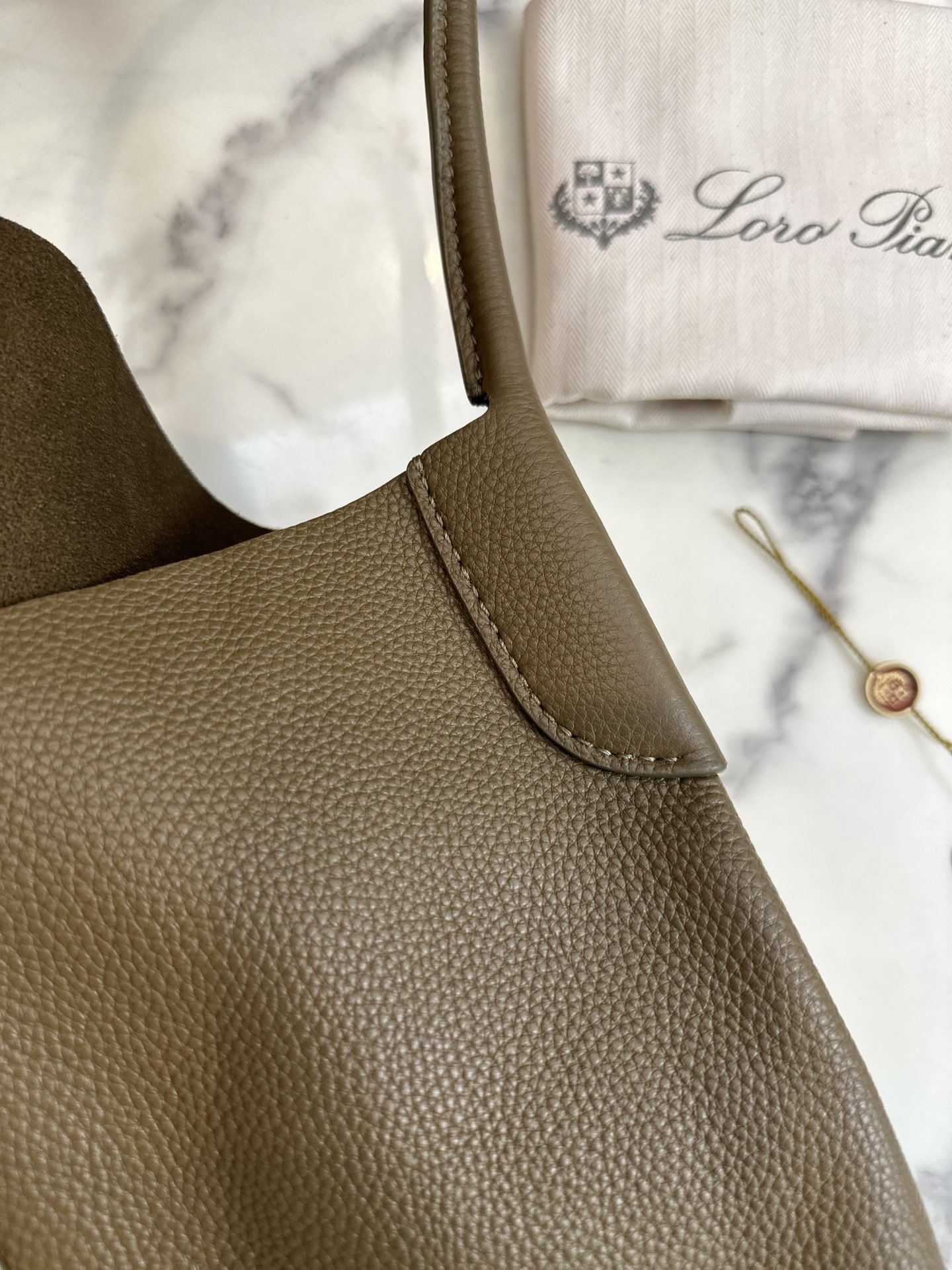 Loro Piana Extra Large Bale Hobo bag Calfskin Warm Mastic/Onyx