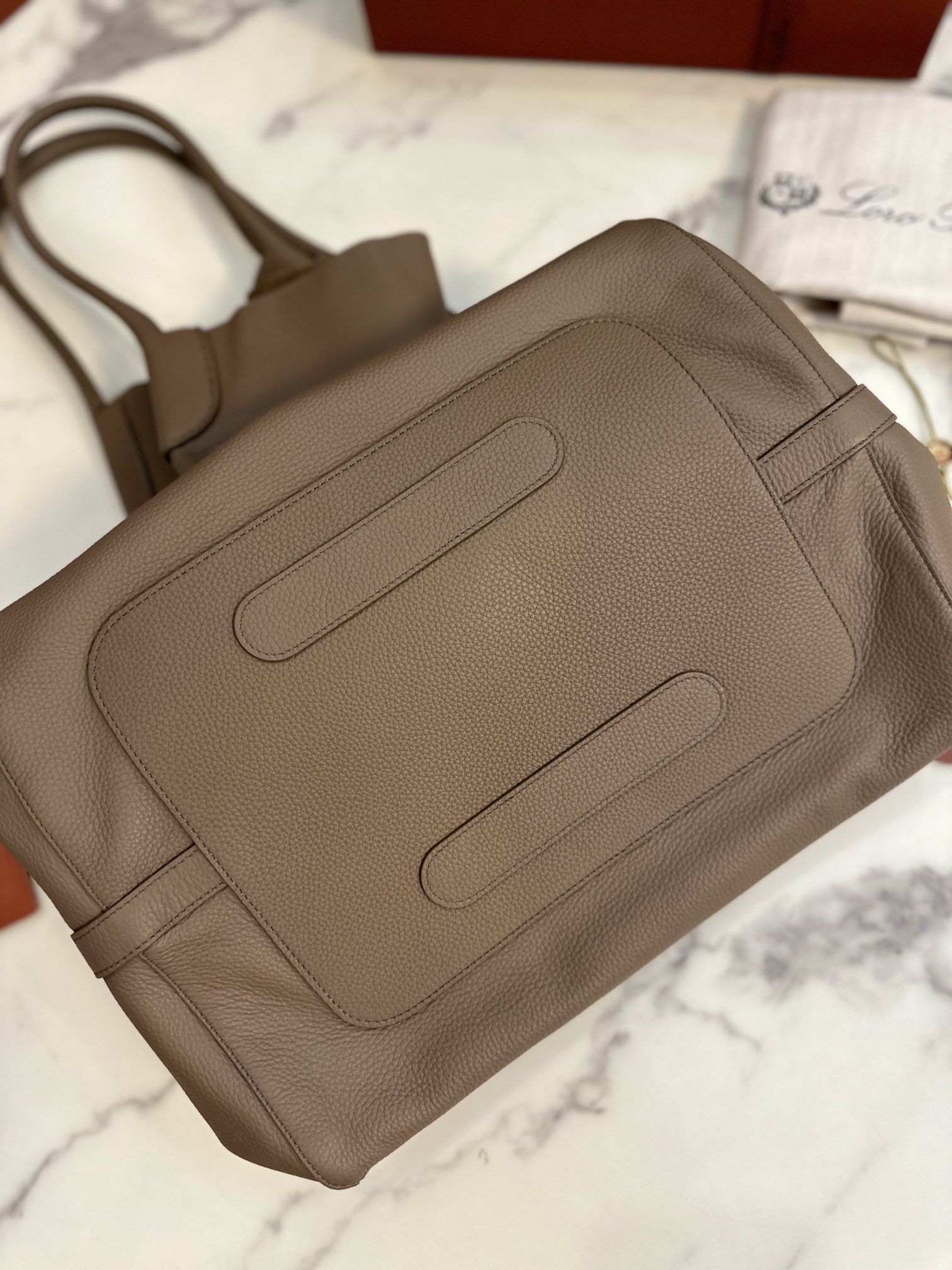 Loro Piana Extra Large Bale Hobo bag Calfskin Warm Mastic/Onyx