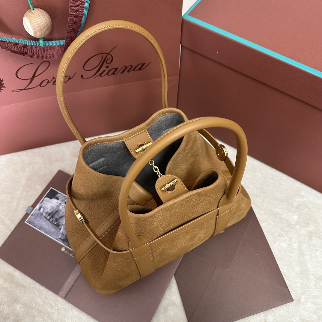Loro Piana Ghiera Shopper Small Calfskin Bon Ton Brown/Sun Gold | Loro
