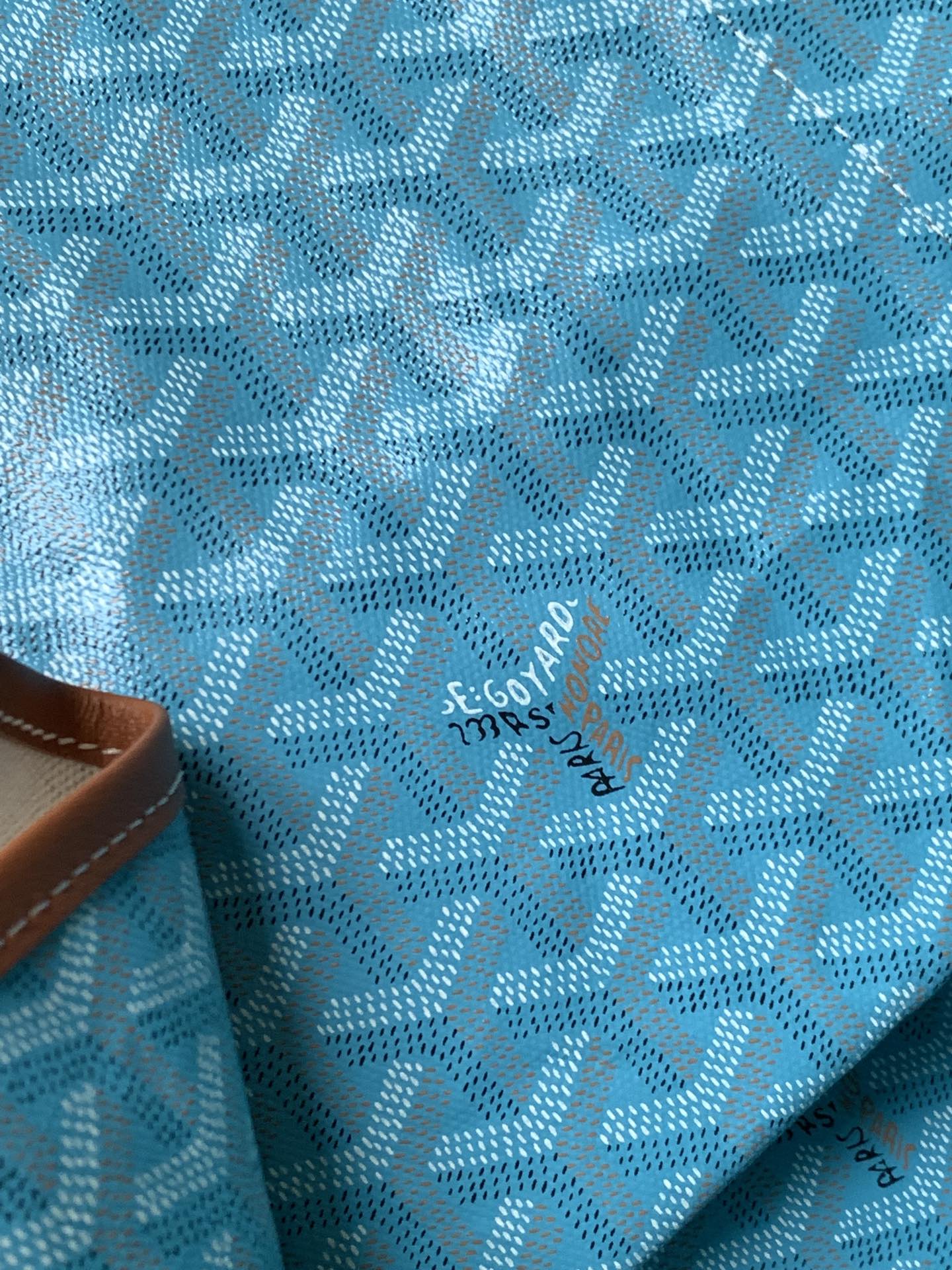 GOYARD Belharra Reversible Tote Bag Blue Turquoise Ivory BELHARMMLTY11CL03P |