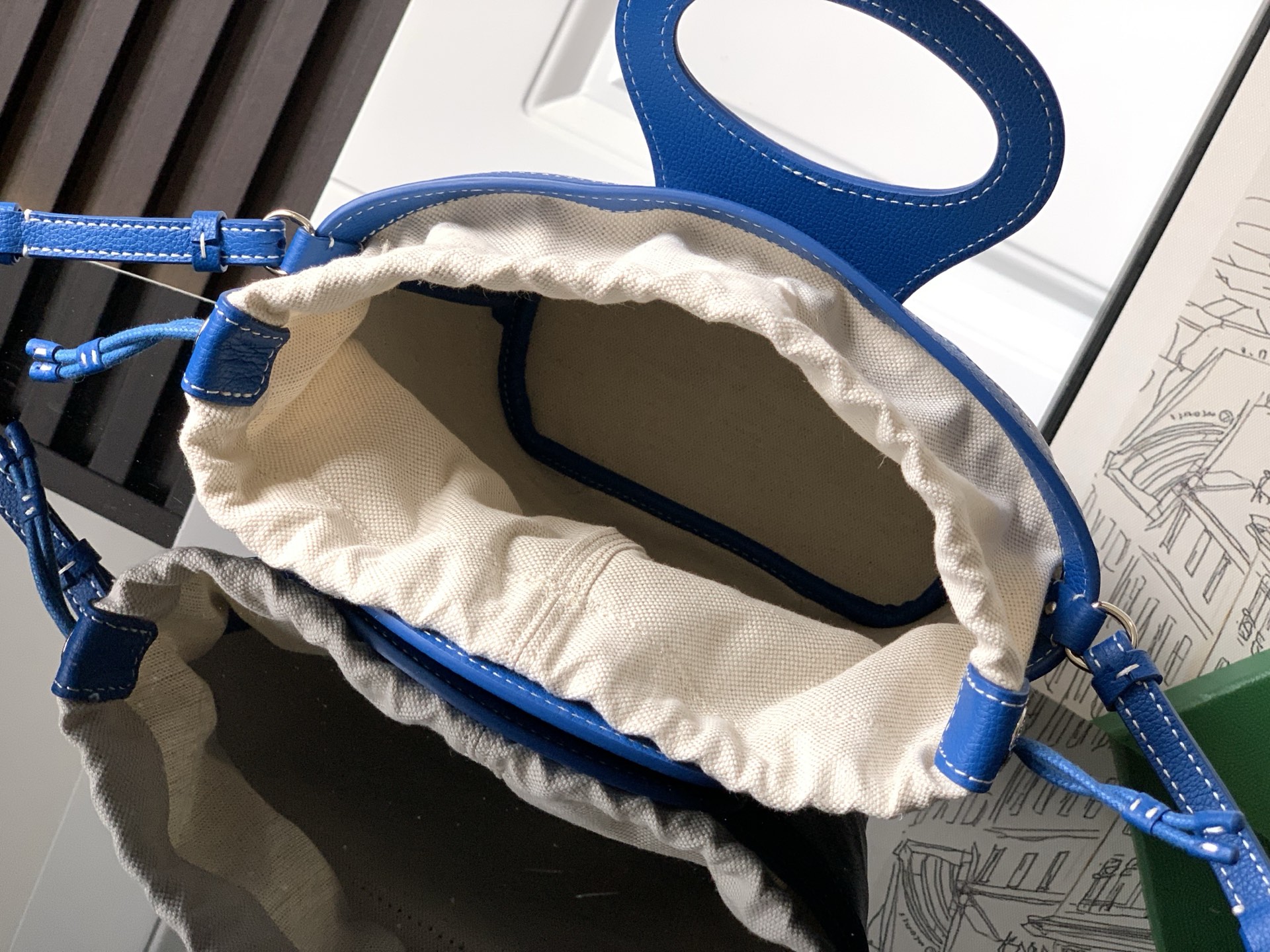 Pre-owned Goyard Béluga Leather Handbag In Blue 019