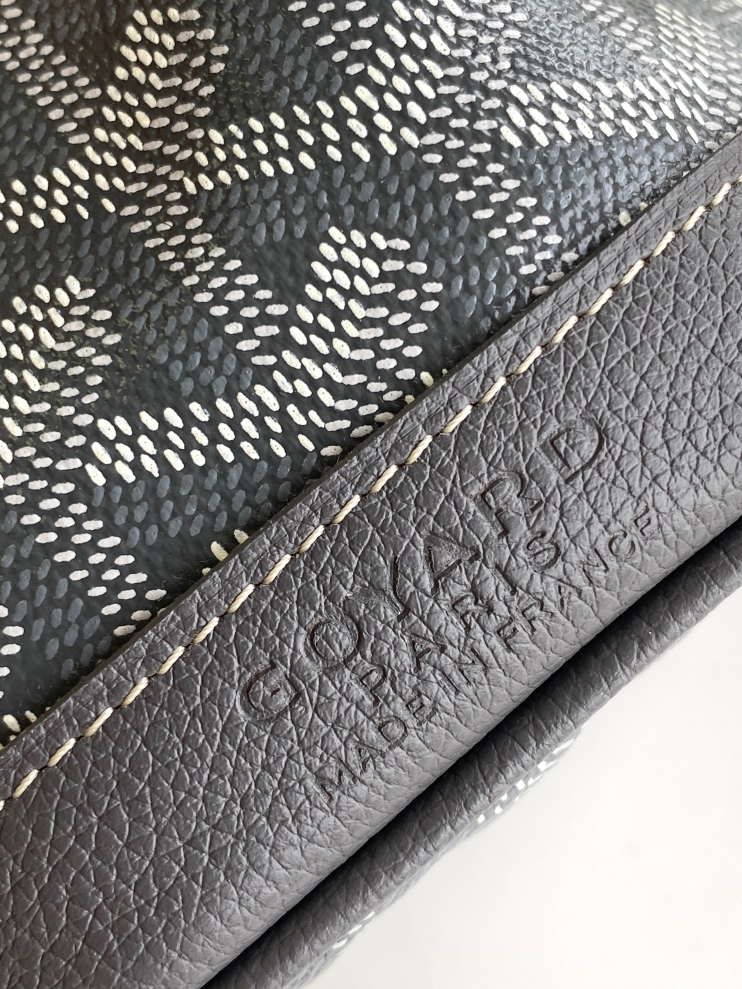 Goyard Petite Flot Bucket Bag grayTan 139758379