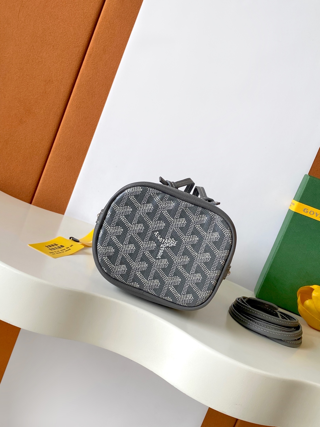 Goyard Petite Flot Bucket Bag grayTan 139758379