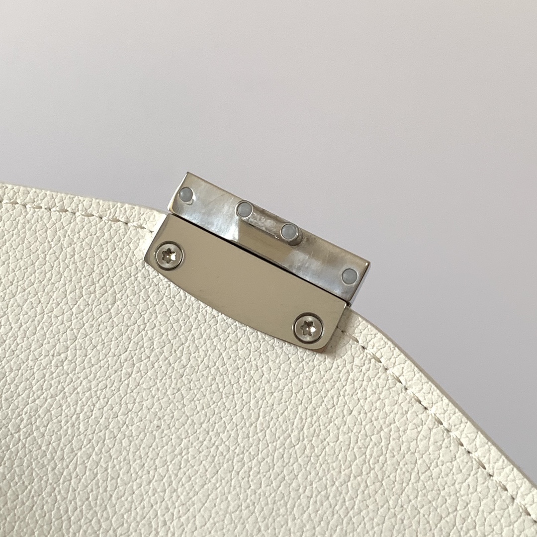Goyard Goyardine Plumet - White Crossbody Bags
