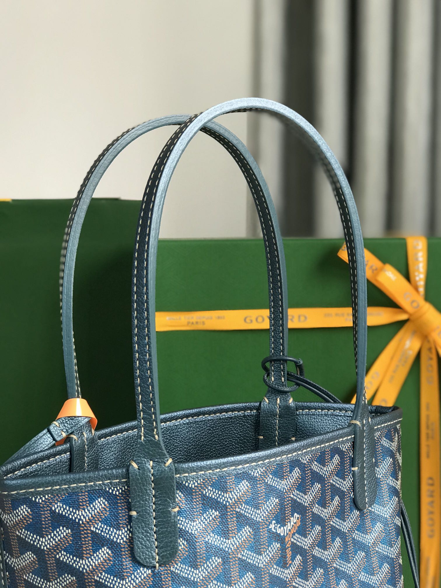 GOYARD Iridescent Goyardine Saint Louis PM Pearly Blue 1609675