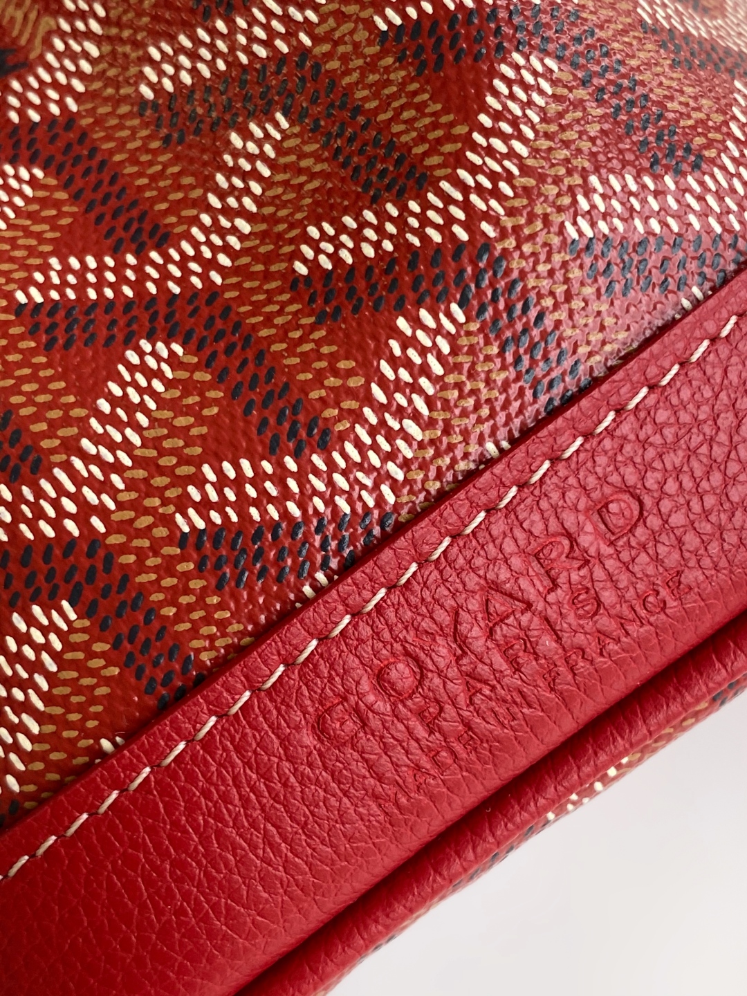 Goyard Petite Flot Bucket Bag red Tan 139758379