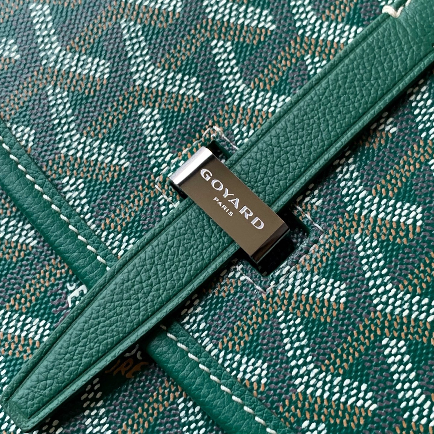 Goyard Goyardine Belvedere II green MM Messenger Bag –