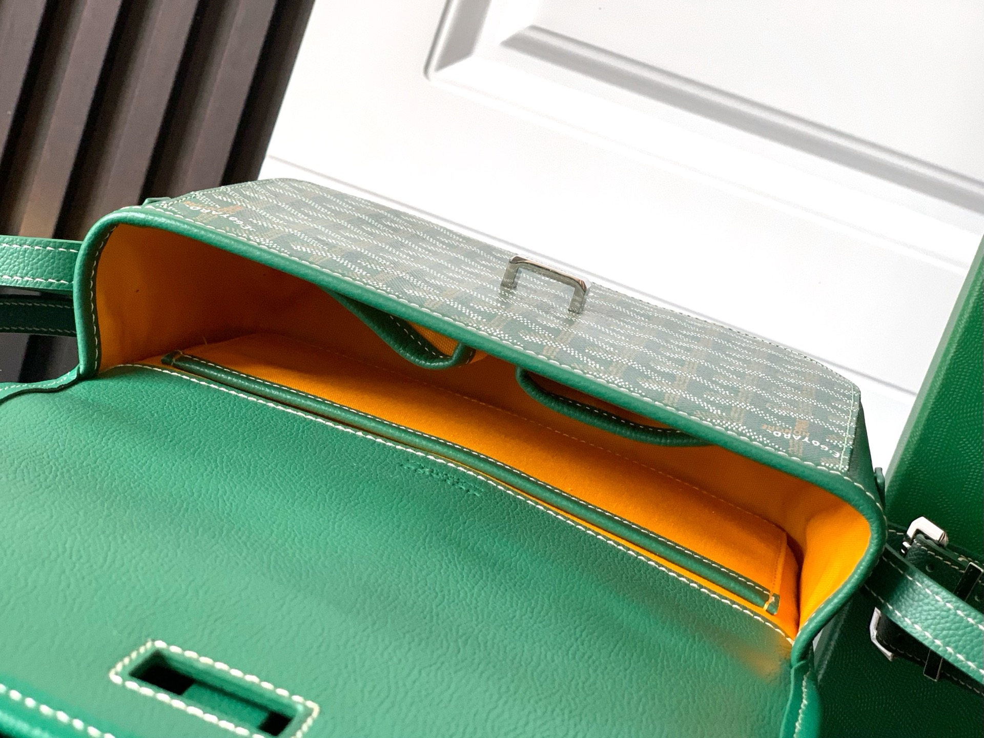 Goyard Goyardine Belvedere II green MM Messenger Bag –