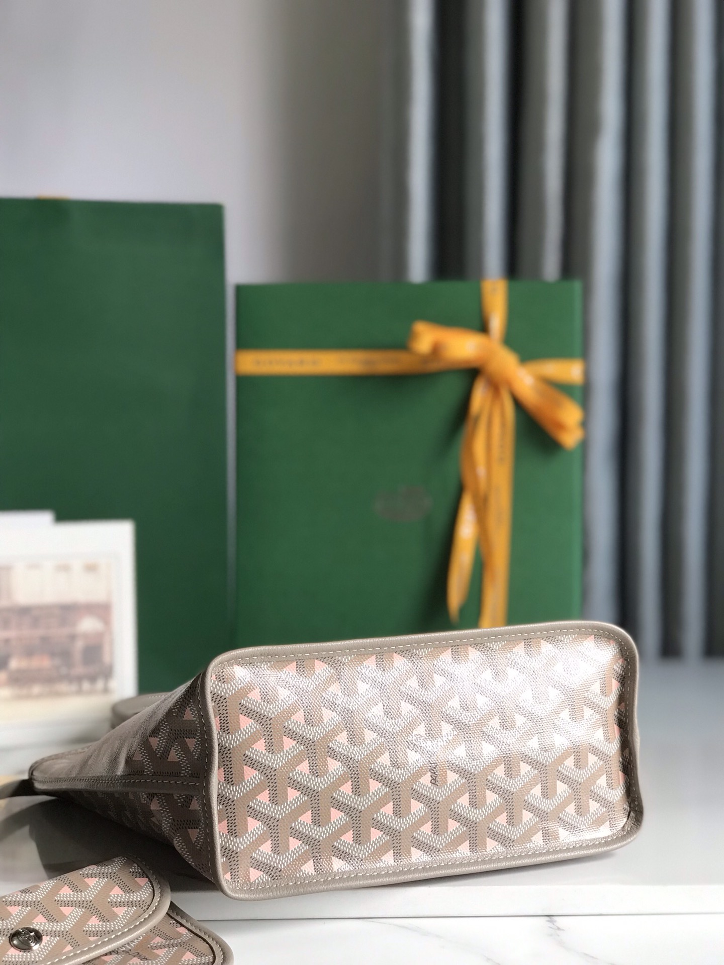 Goyard Brown and Beige pink Leather Top Handle Bag