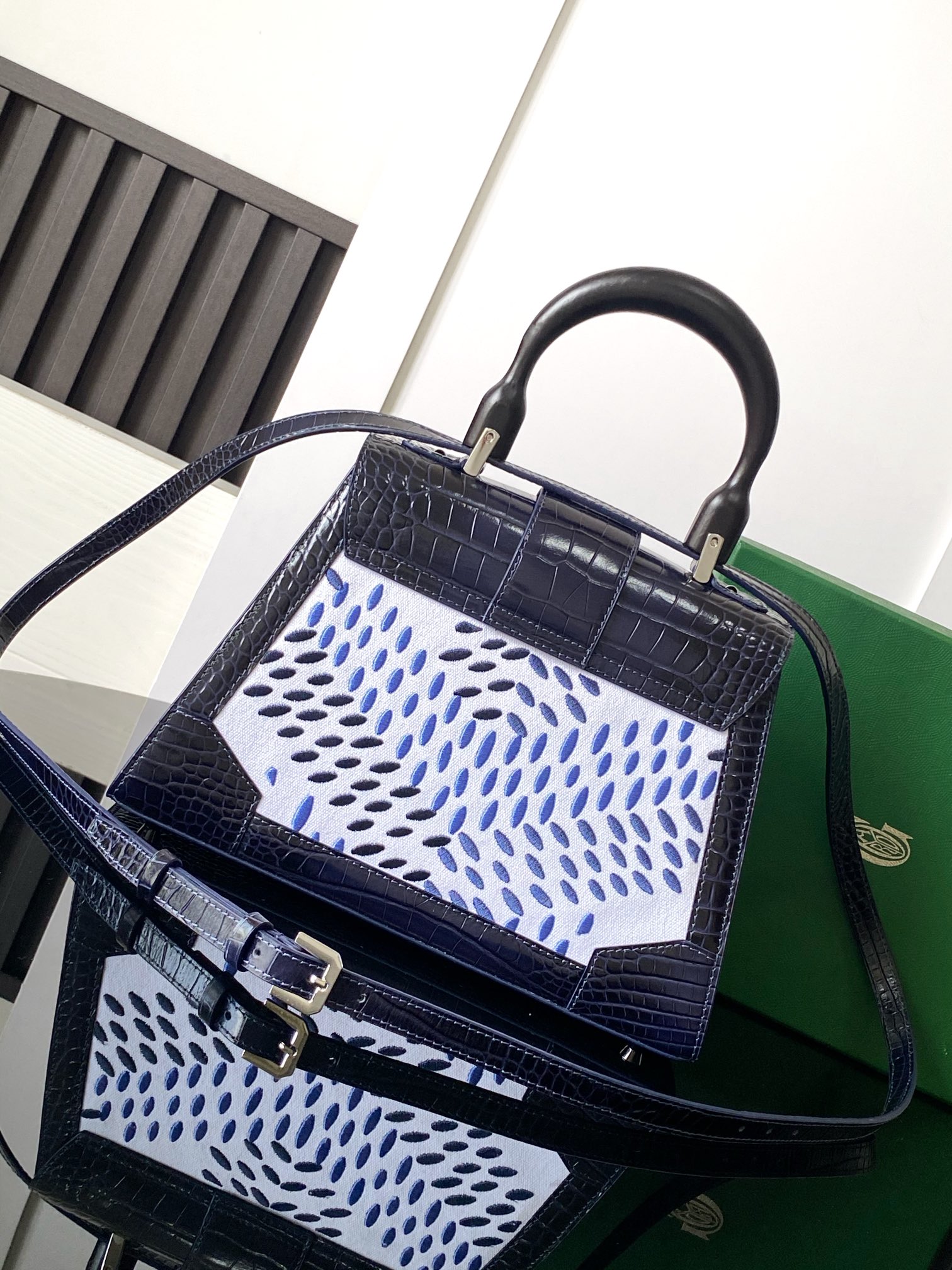 Goyard Matignon Crocodile Pattern Leather Top Handle Bag – Blue navy