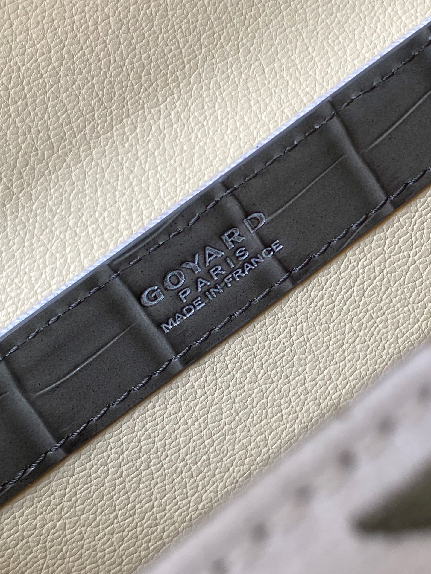 Goyard Matignon Crocodile Pattern Leather Top Handle Bag – gray