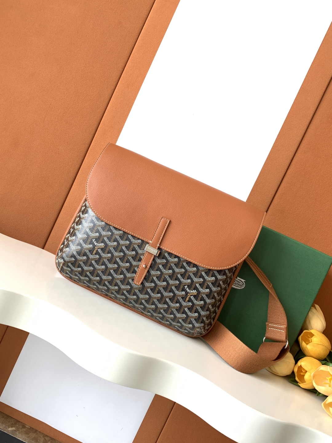 Goyard Coursier Messenger Crossbody Bag Brown