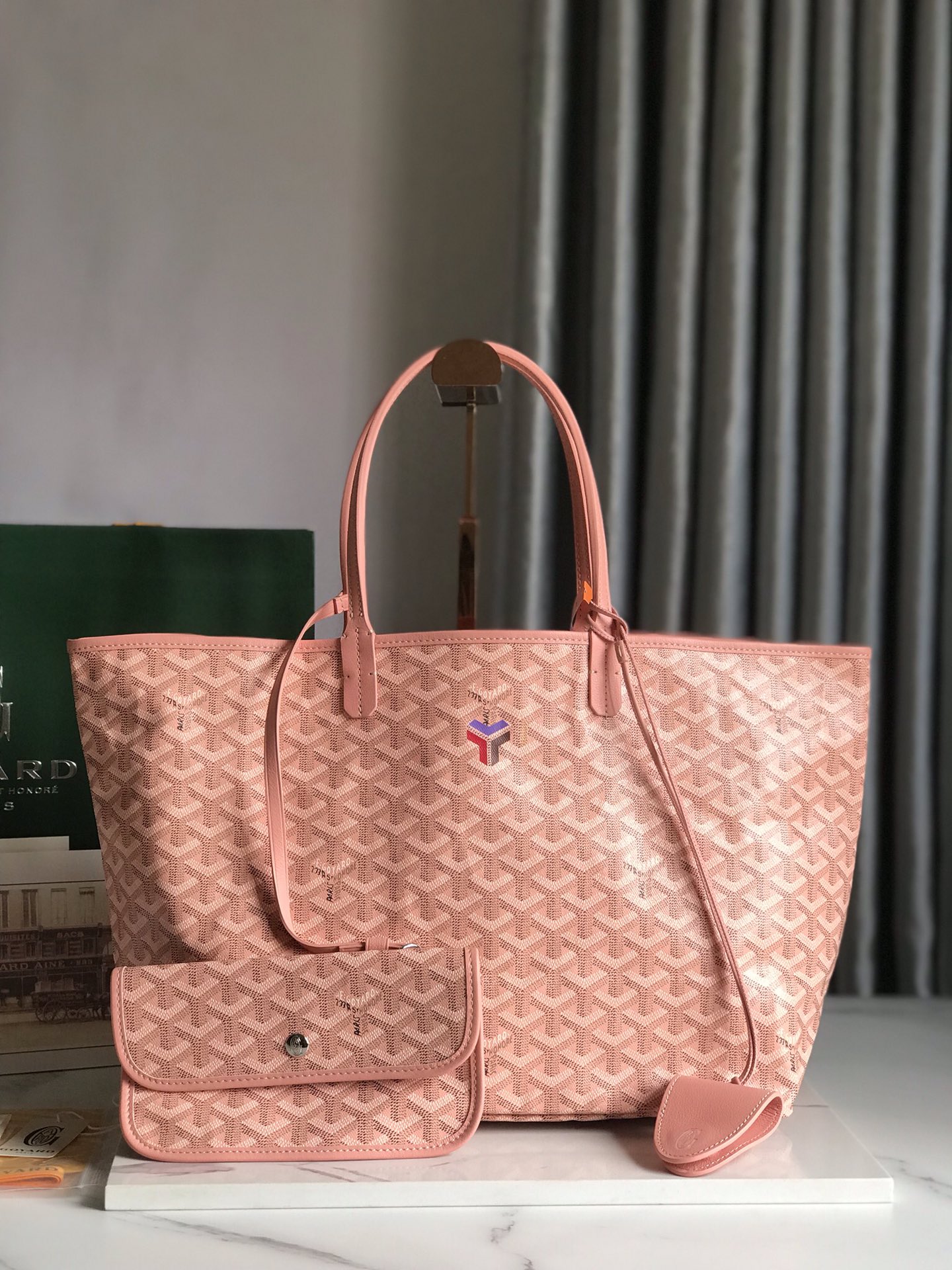 GOYARD Iridescent Goyardine Saint Louis PM Pearly Coral bag pink
