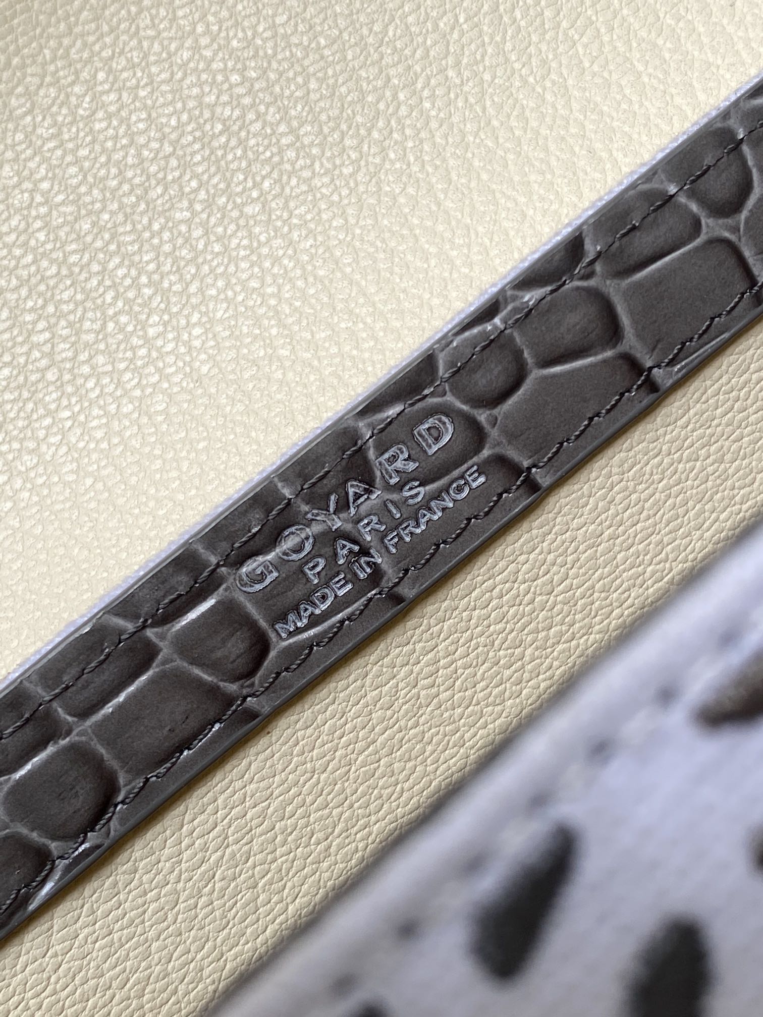 Goyard Matignon Crocodile Pattern Leather Top Handle Bag – gray