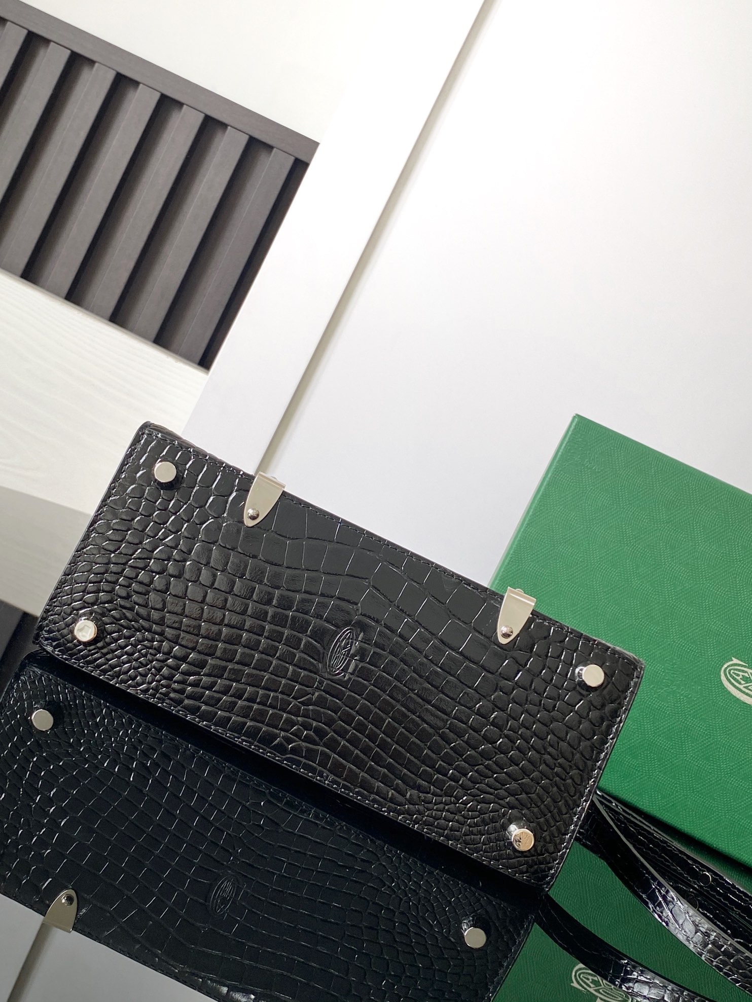 Goyard Matignon Crocodile Pattern Leather Top Handle Bag –black