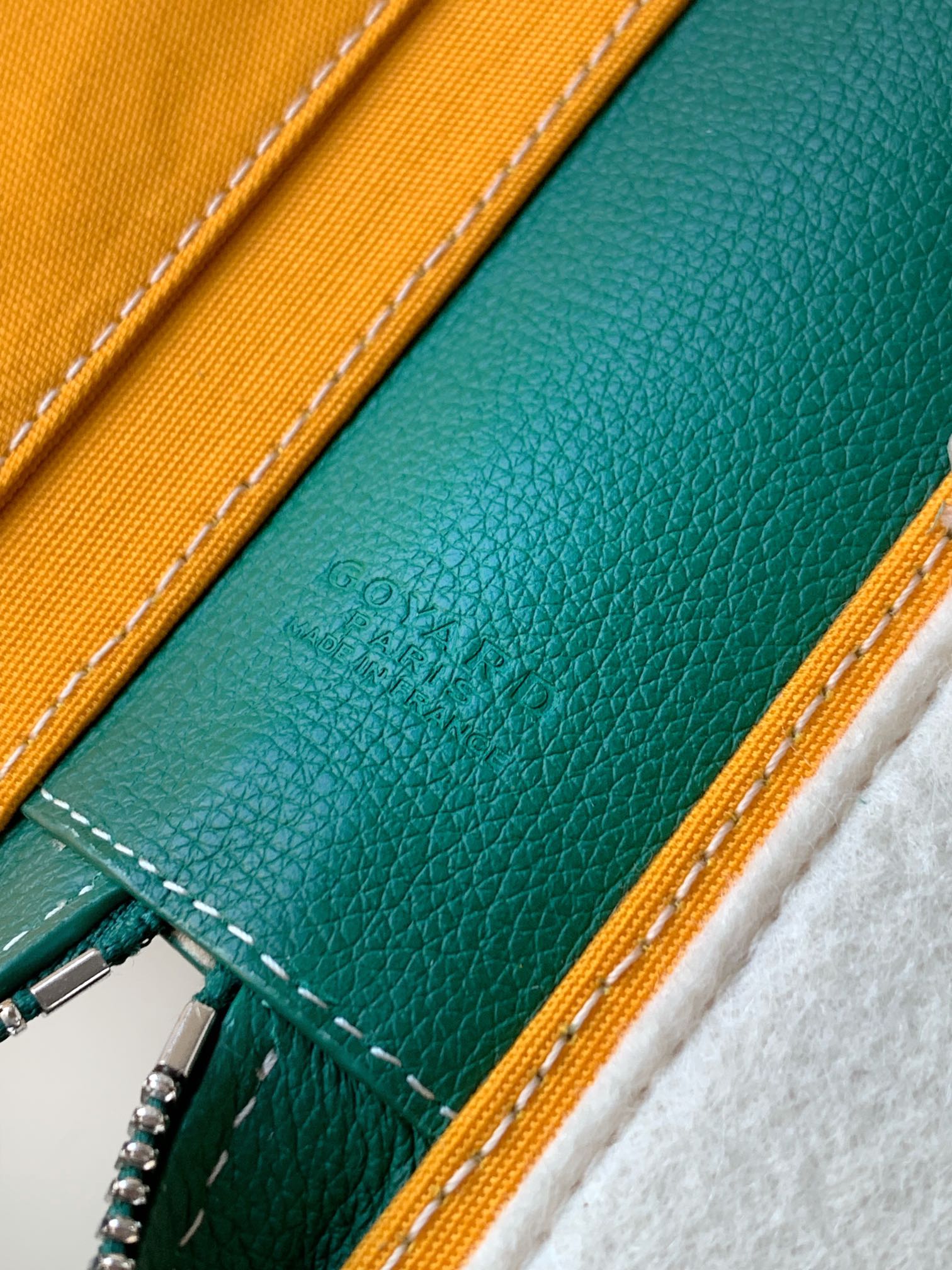 Goyard Goyardine Universal Companion bang in green