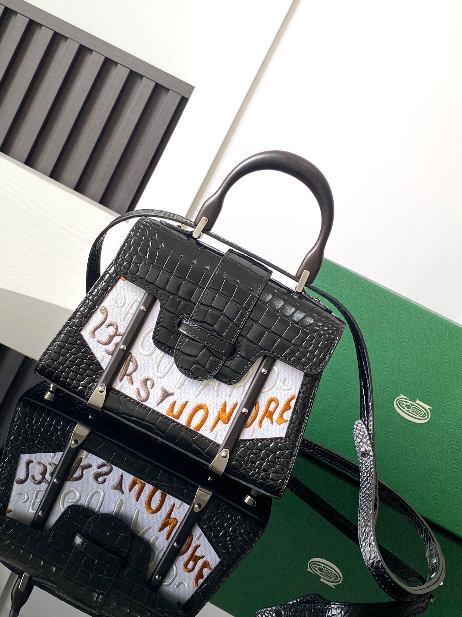 Goyard Matignon Crocodile Pattern Leather Top Handle Bag –black