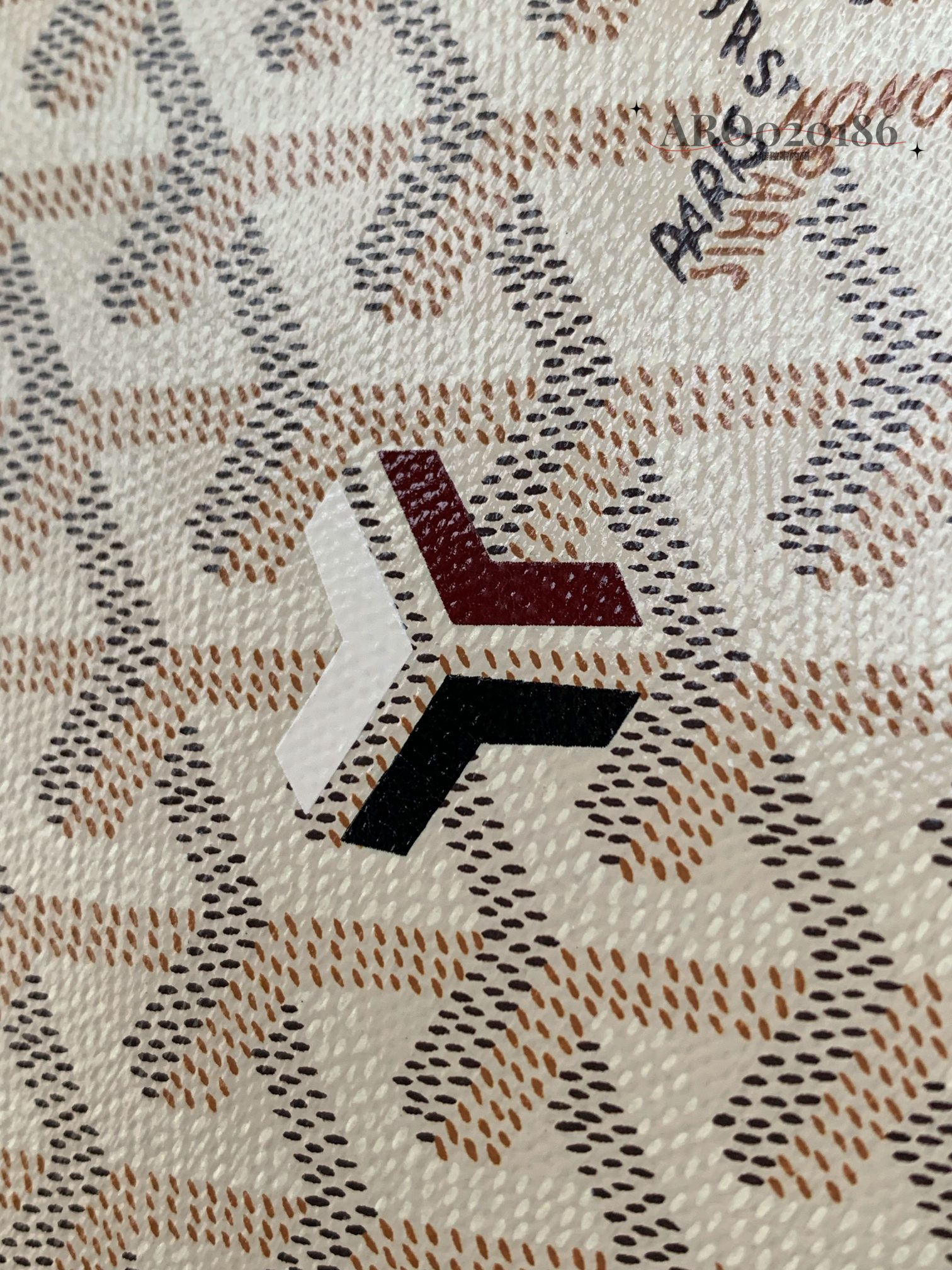 Goyard Pre-Owned Artois PM Bag | Neutrals