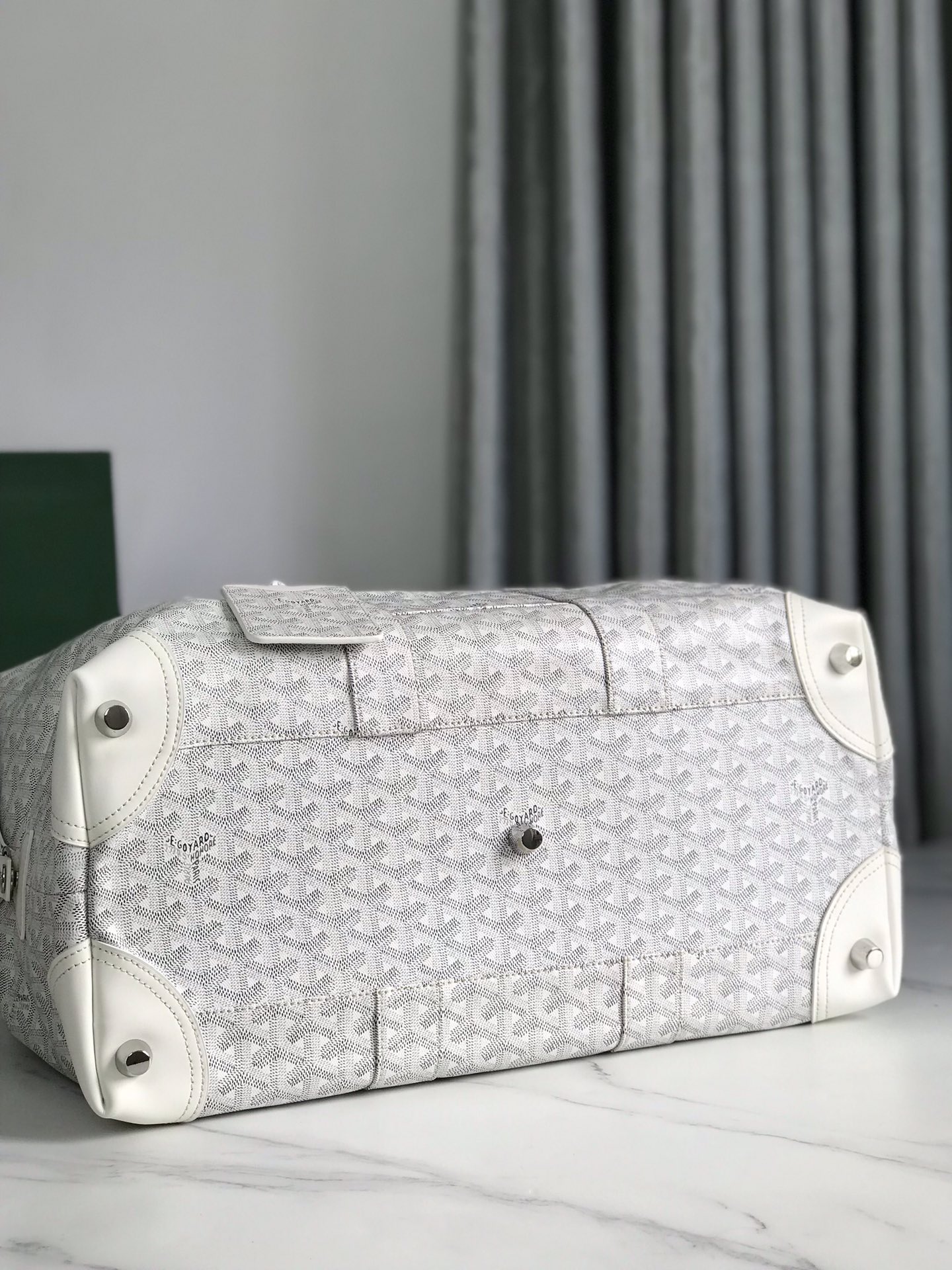 Goyard White Chevron Boeing 30 Boston Bag Leather ref.603329