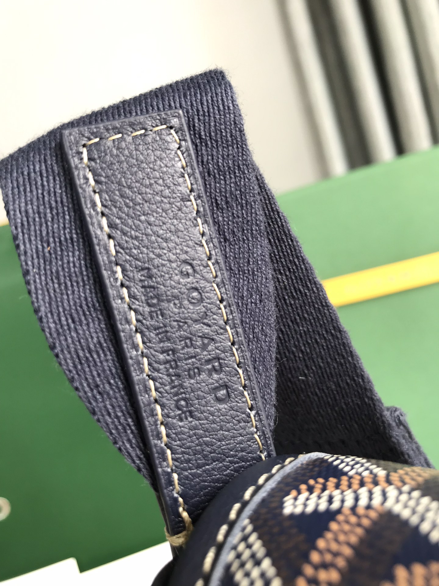 GOYARD Goyardine Capetien Messenger Bag Black 504063