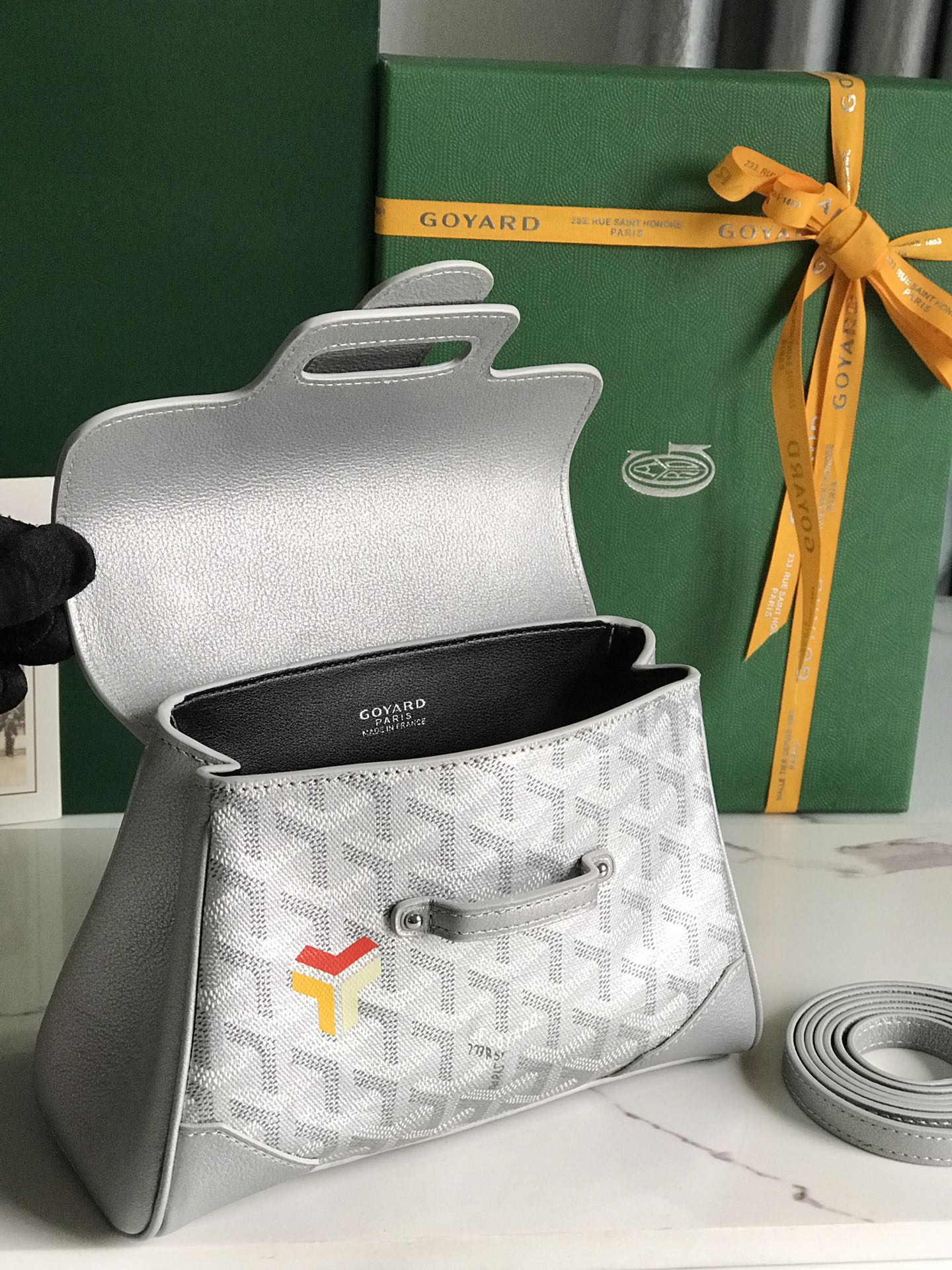 Goyard Leather crossbody bag Goyard Silver in Leather - 26051109