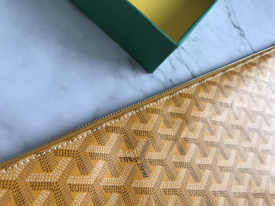 GOYARD Goyardine Senat Pochette GM Sky yellow