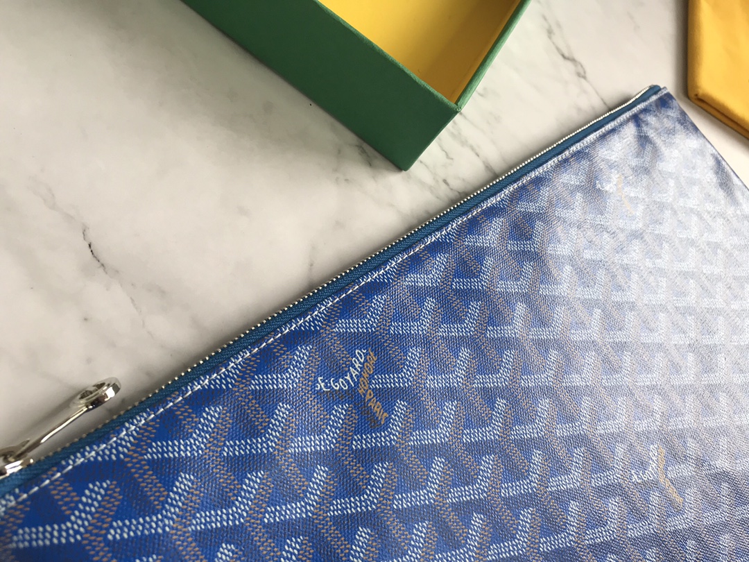 GOYARD Goyardine Senat Pochette GM Sky Blue 1259202 |