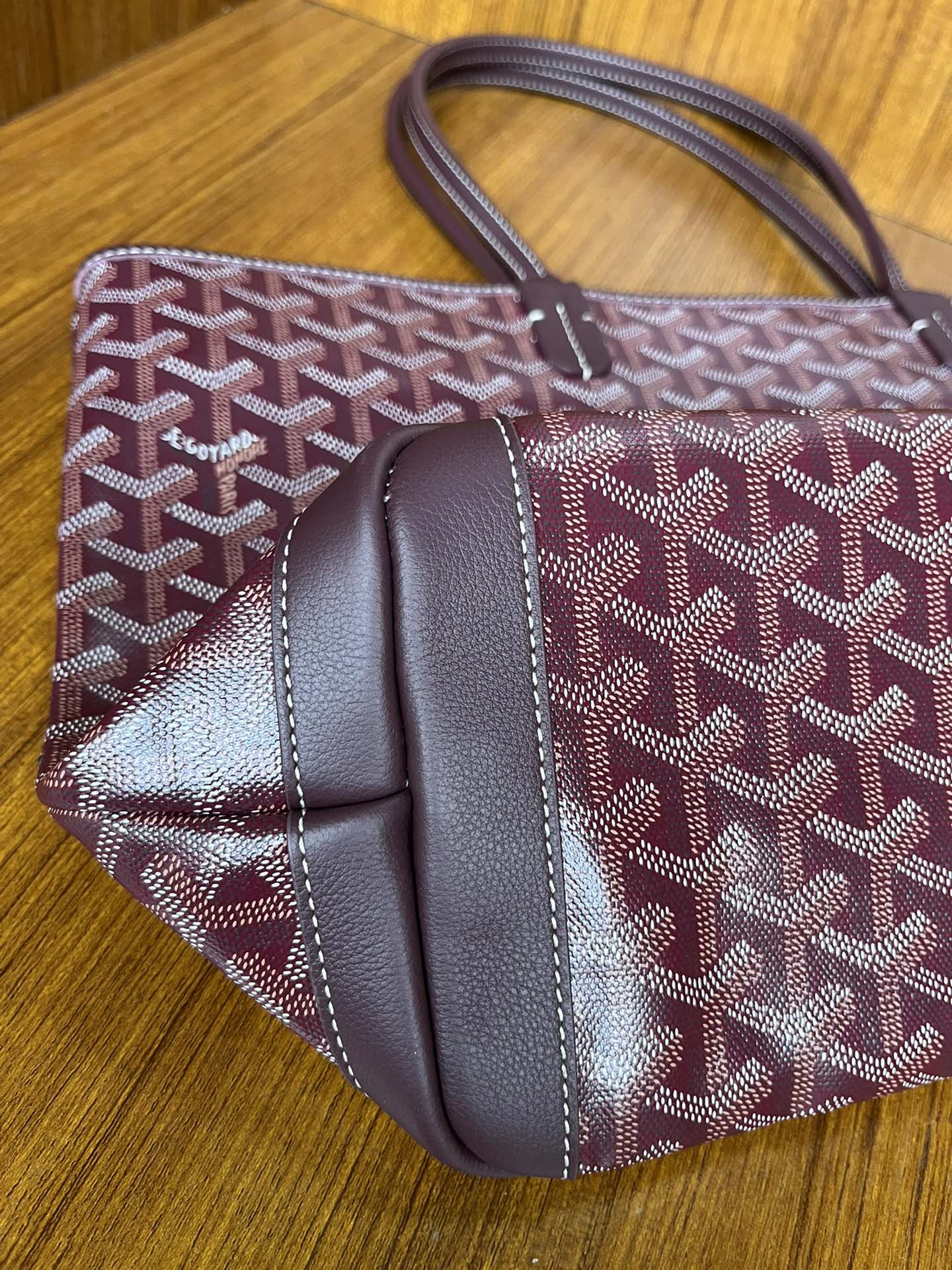GOYARD Goyardine Artois PM Burgundy 1202449 |
