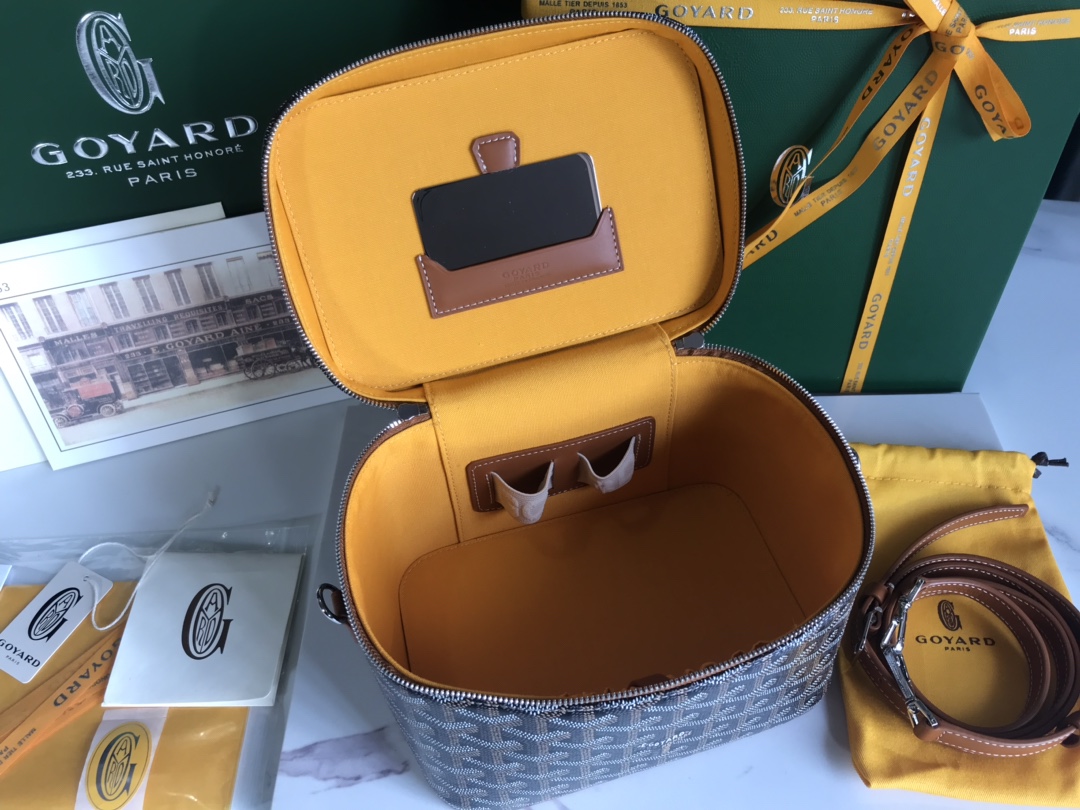 Goyard Brown  Goyardine Muse Vanity Case Cloth Cloth