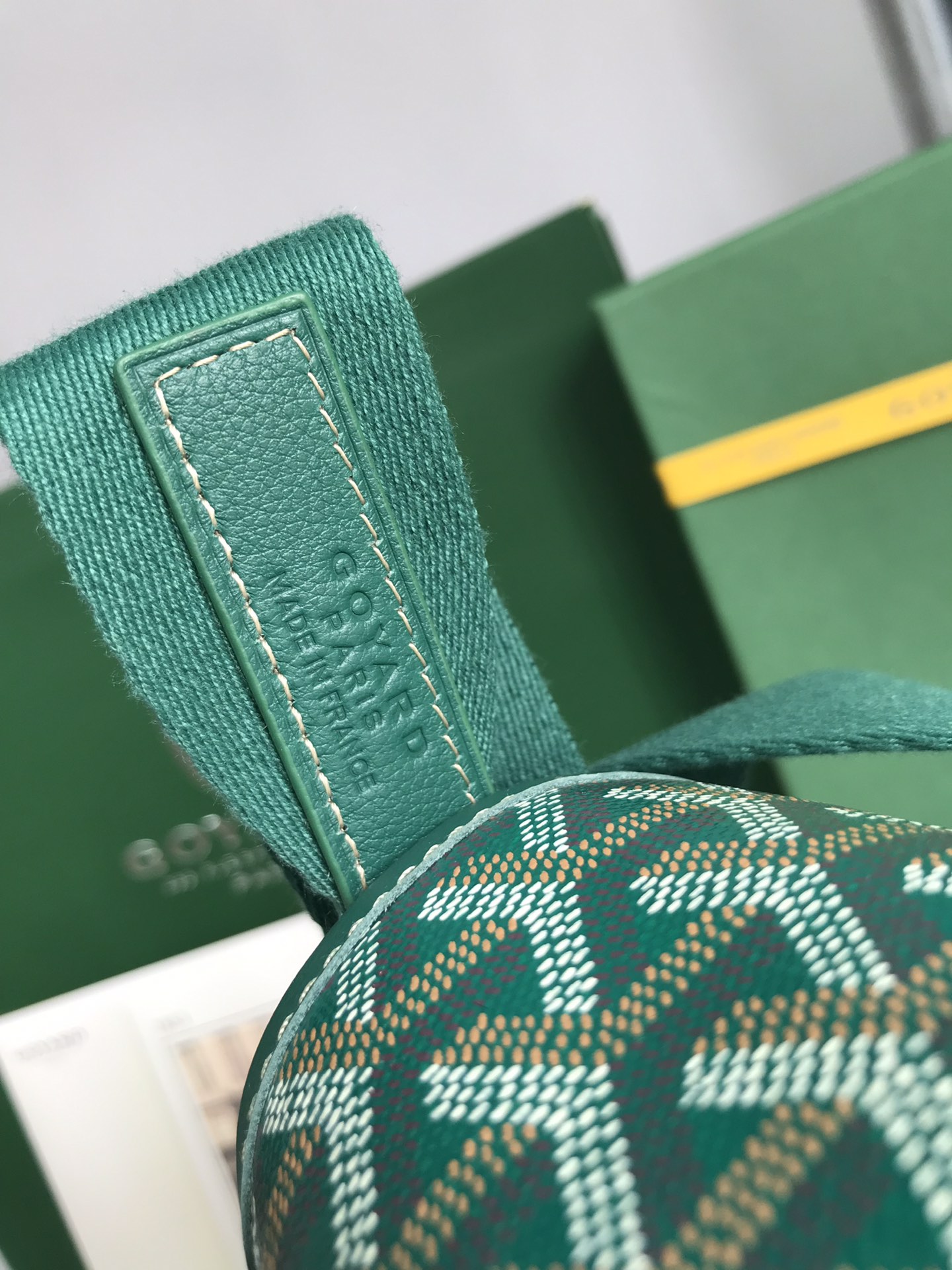 Goyard Goyardine Capetien Mm Messenger green