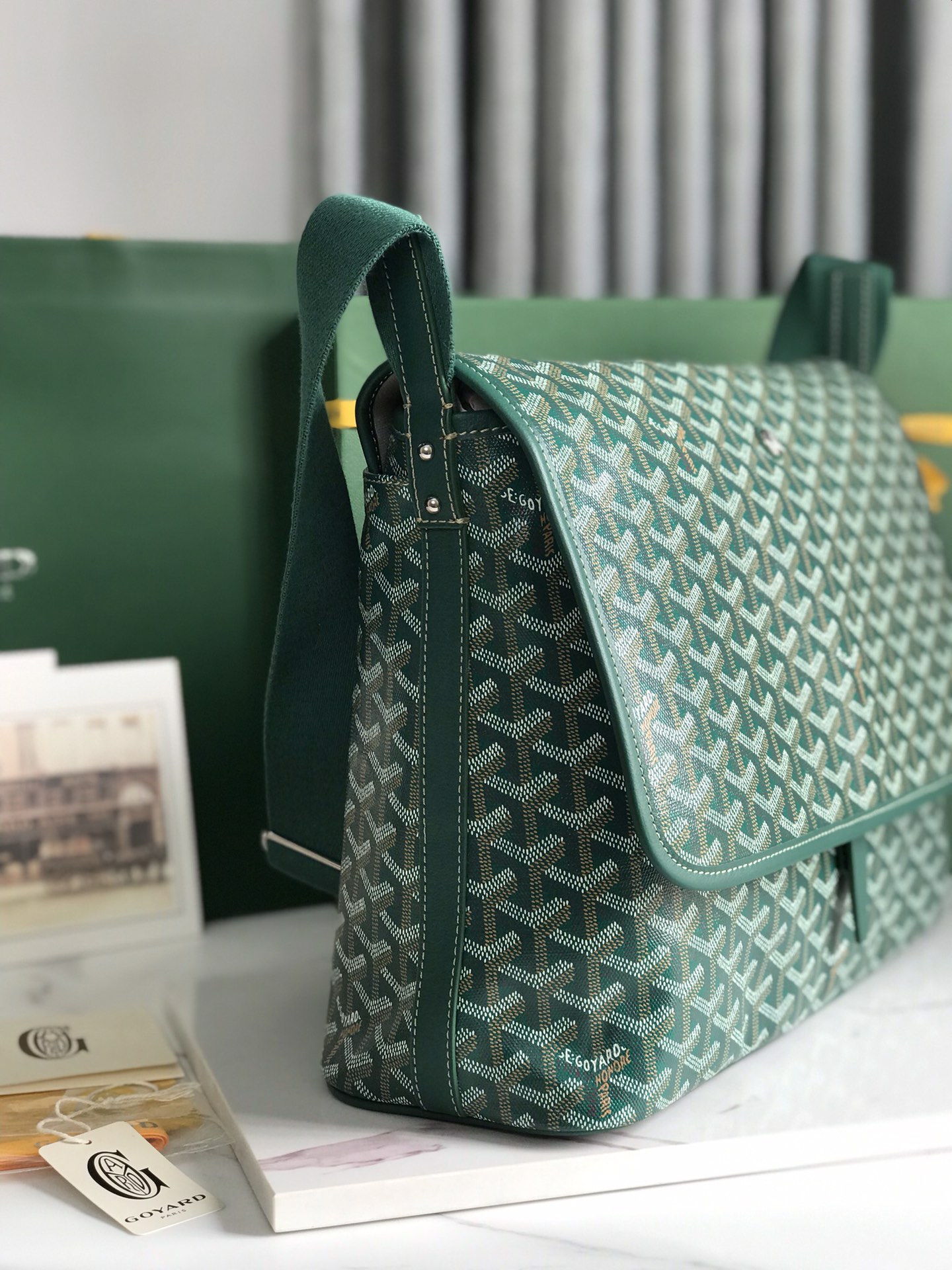 Goyard Goyardine Capetien Mm Messenger green