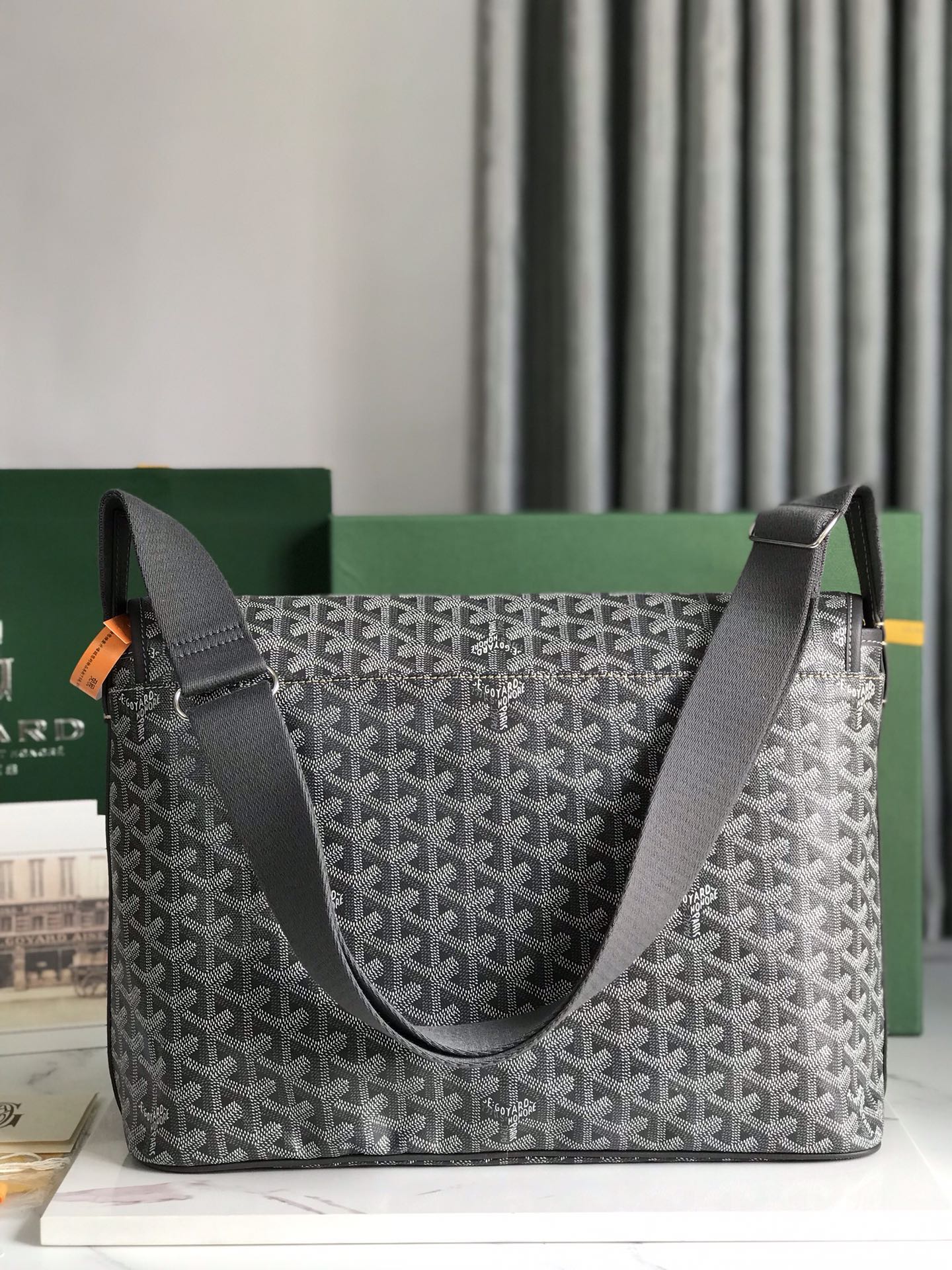 GOYARD Goyardine Capetien Messenger Bag Black 504063 |