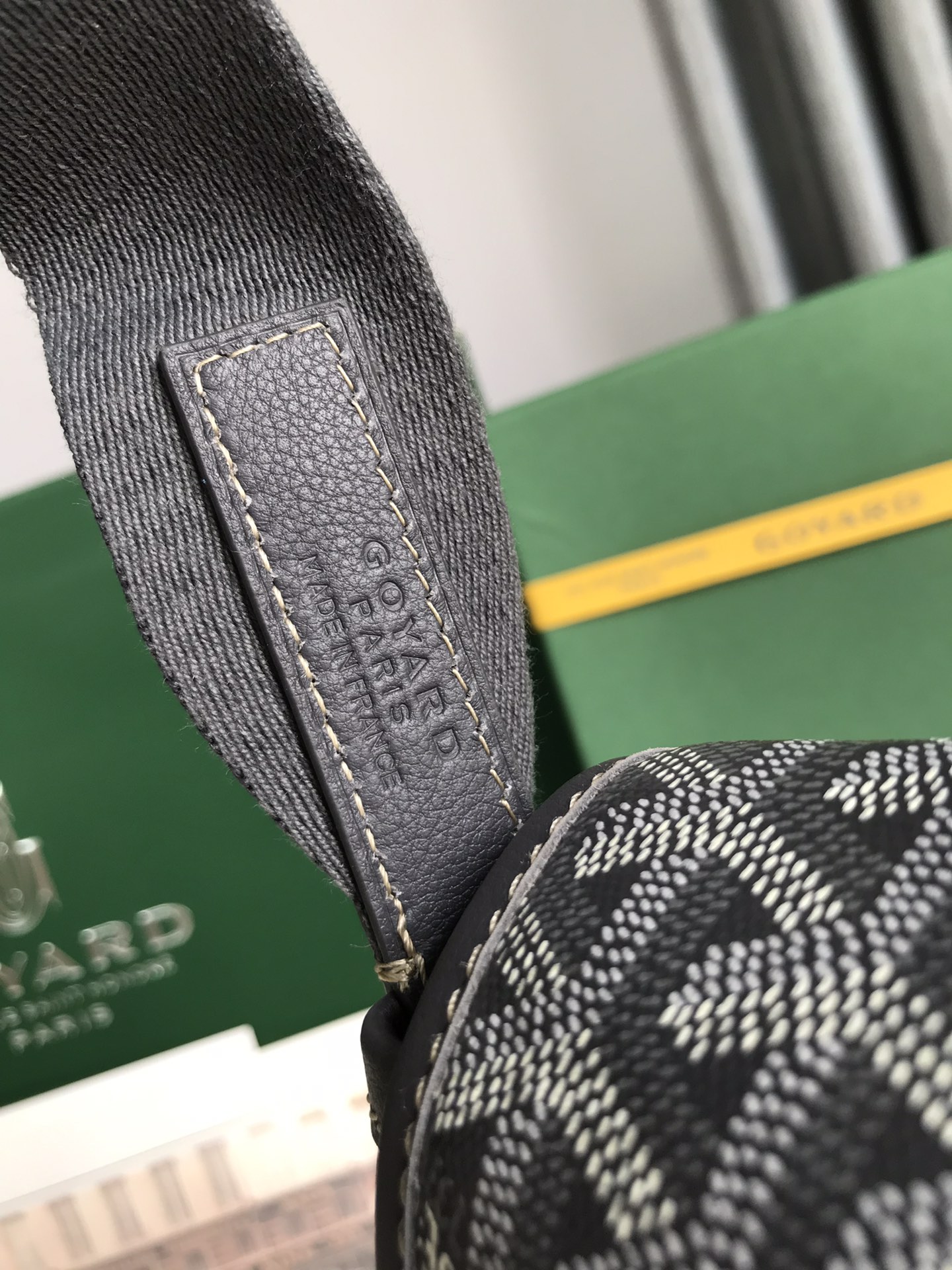 GOYARD Goyardine Capetien Messenger Bag Black 504063 |