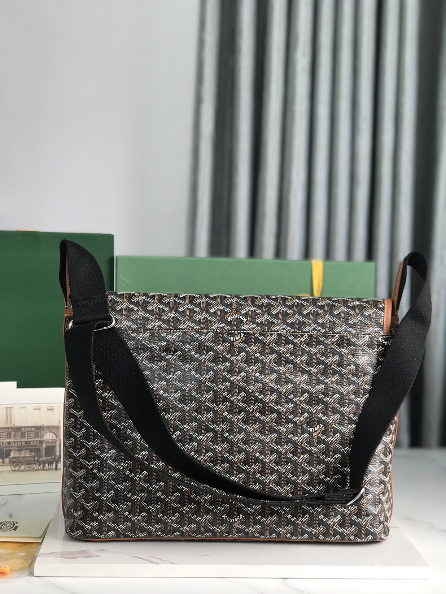 GOYARD Goyardine Capetien Messenger Bag Black Gold 1277533