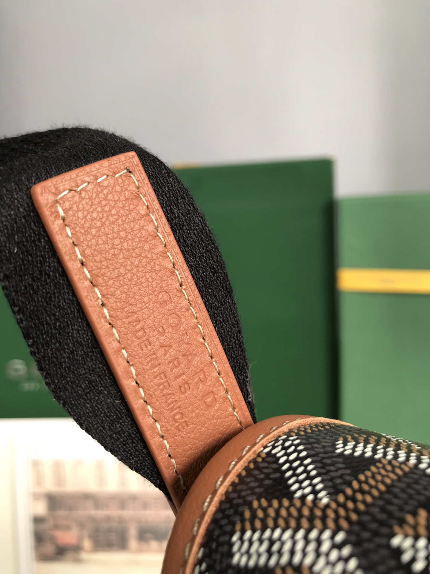 GOYARD Goyardine Capetien Messenger Bag Black Gold 1277533